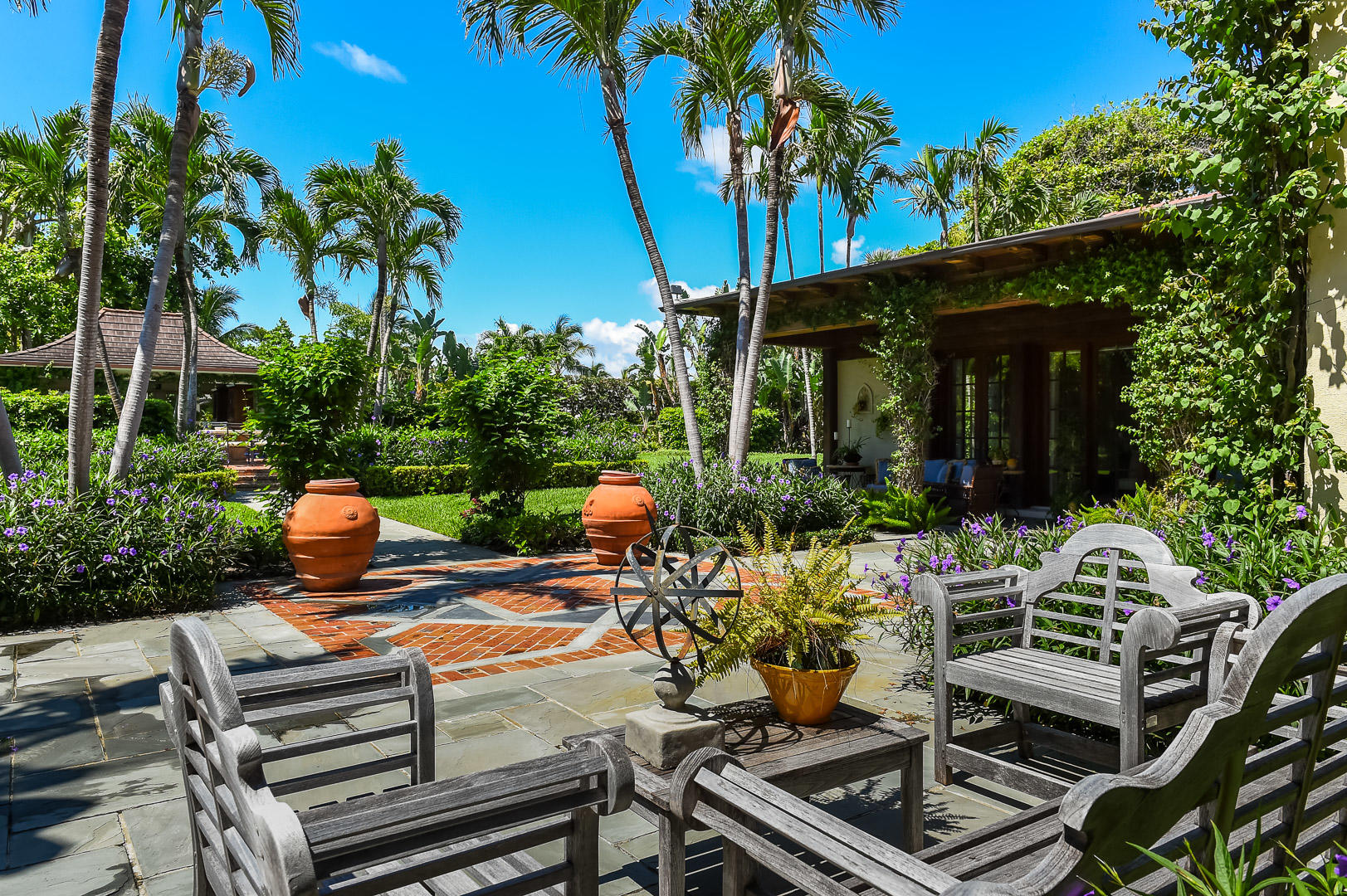 Tropic Isle - Residential