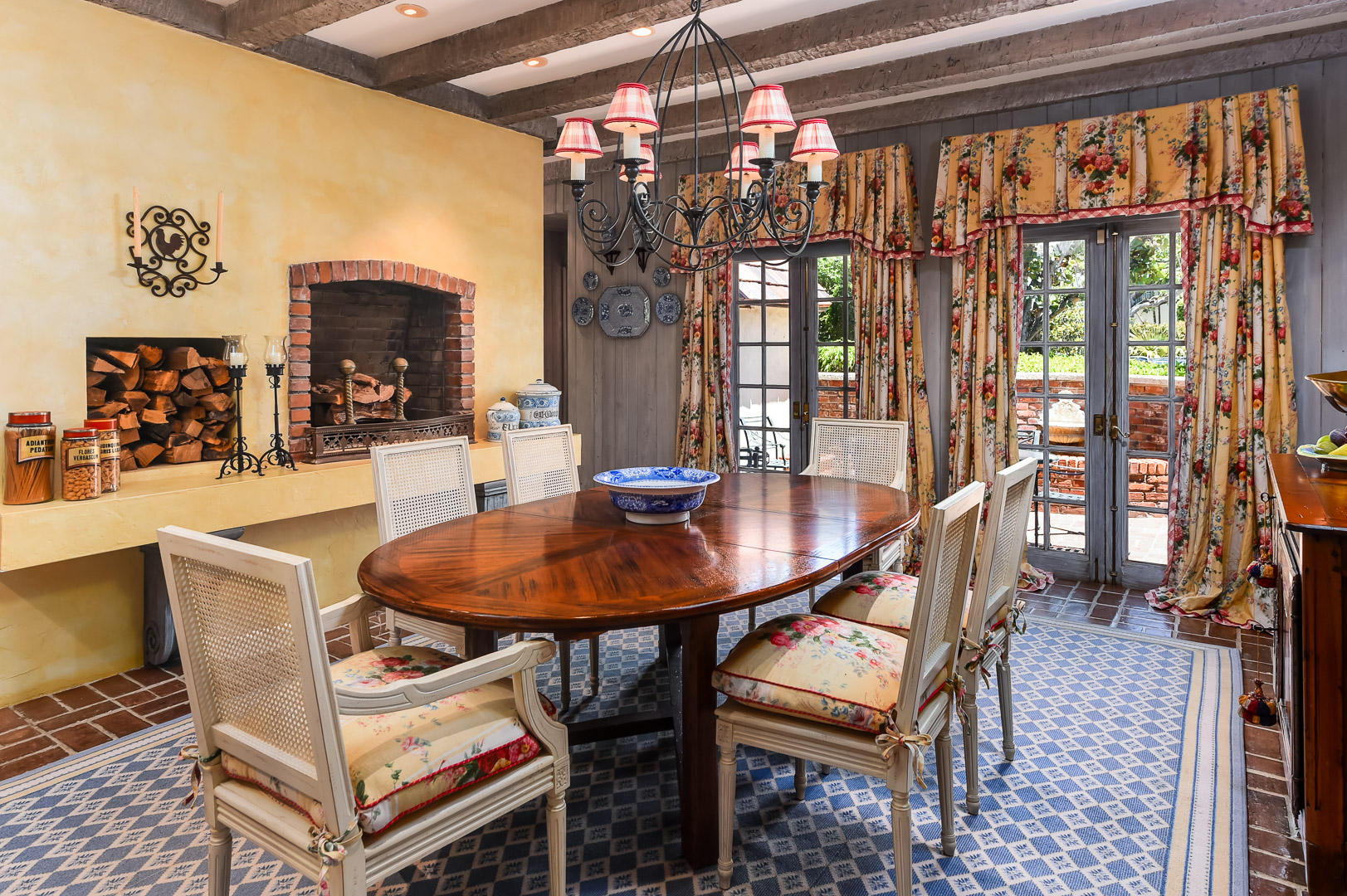 Tropic Isle - Residential