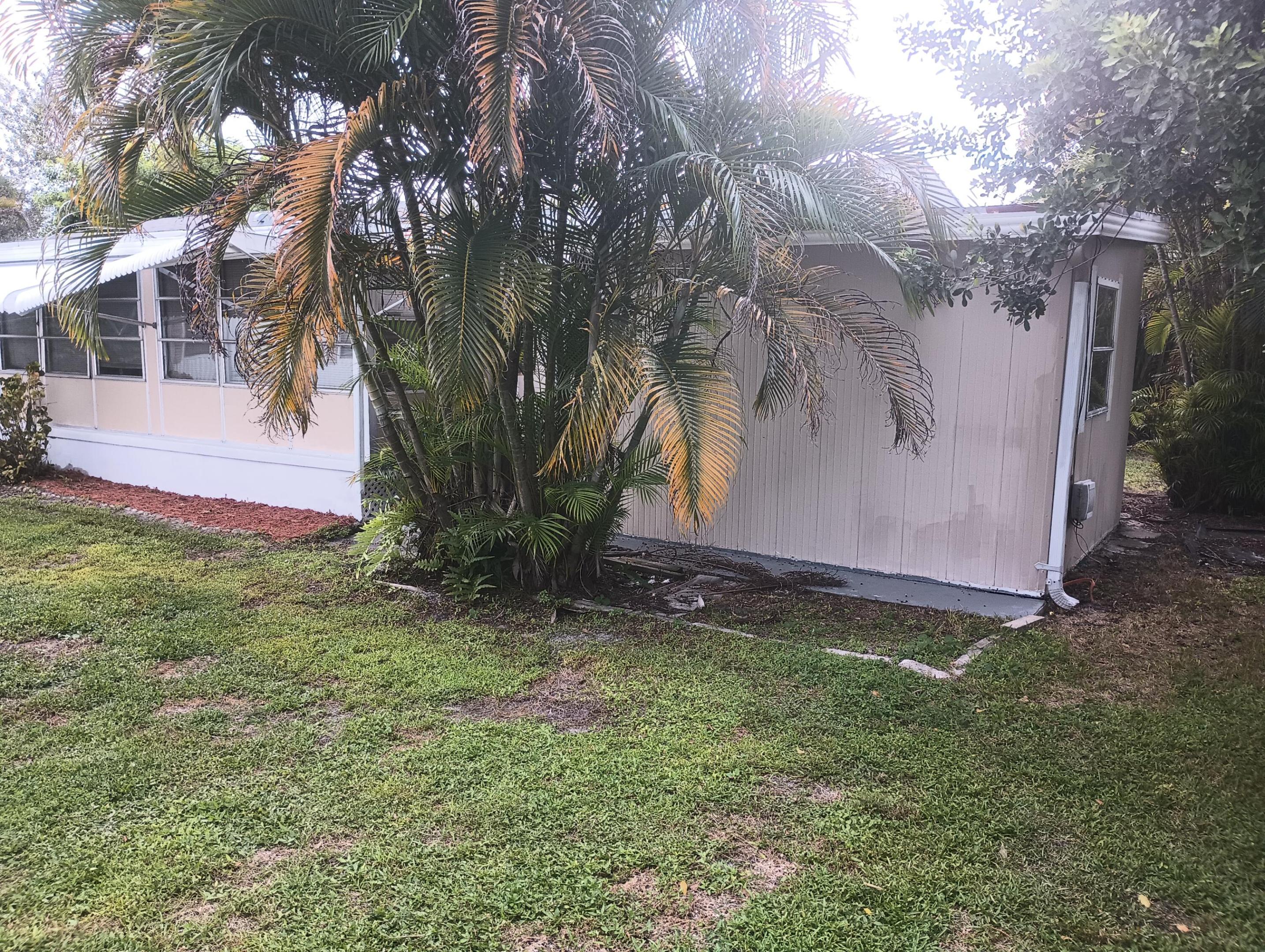 Spanish Lakes Riverfront - Residential