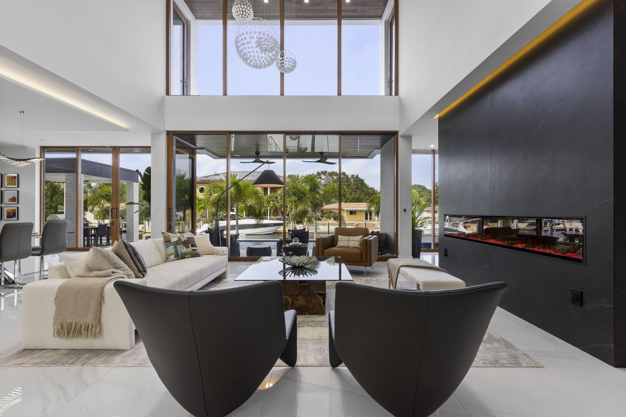 CORAL KEY VILLAS 2ND SEC - Residential