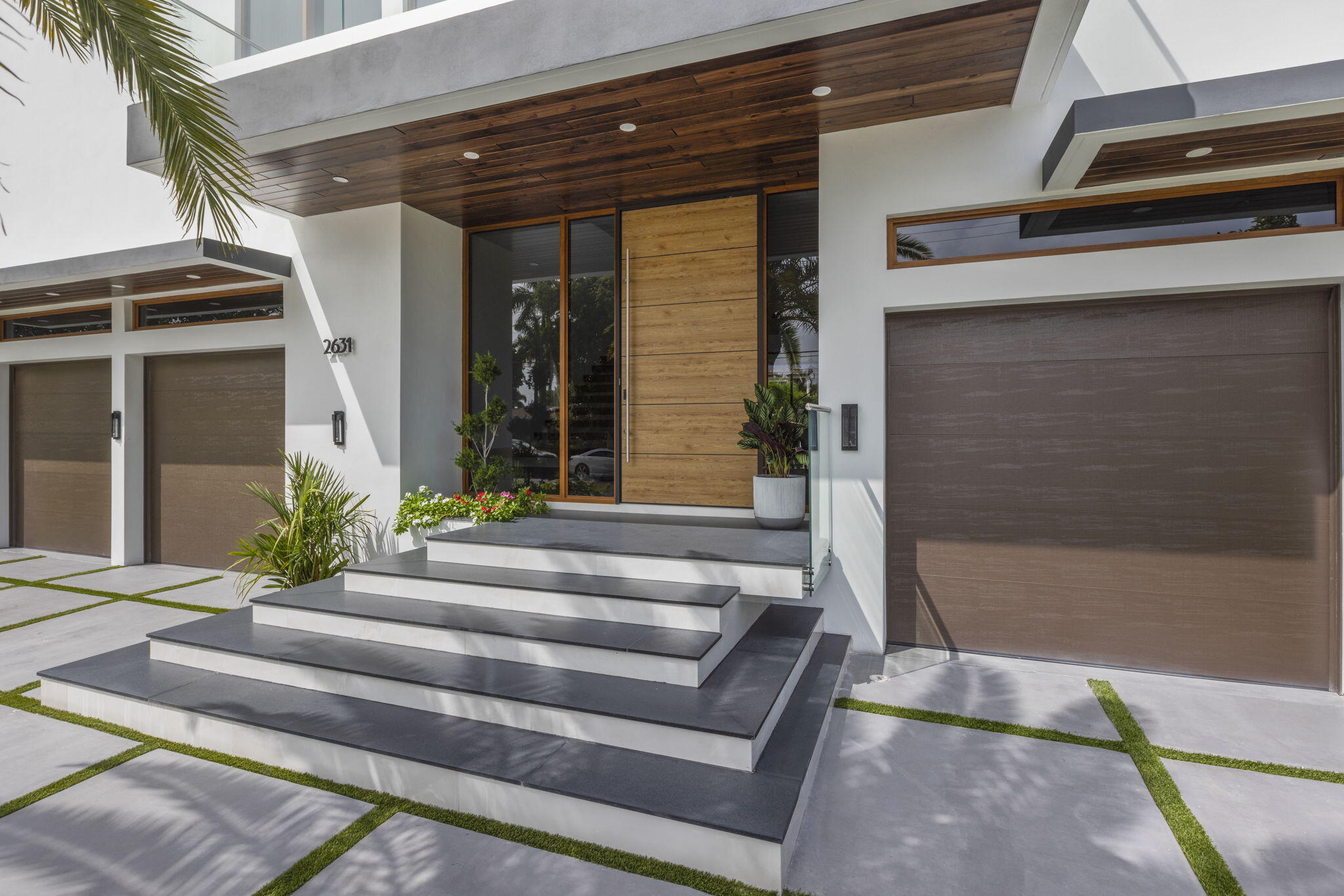 CORAL KEY VILLAS 2ND SEC - Residential
