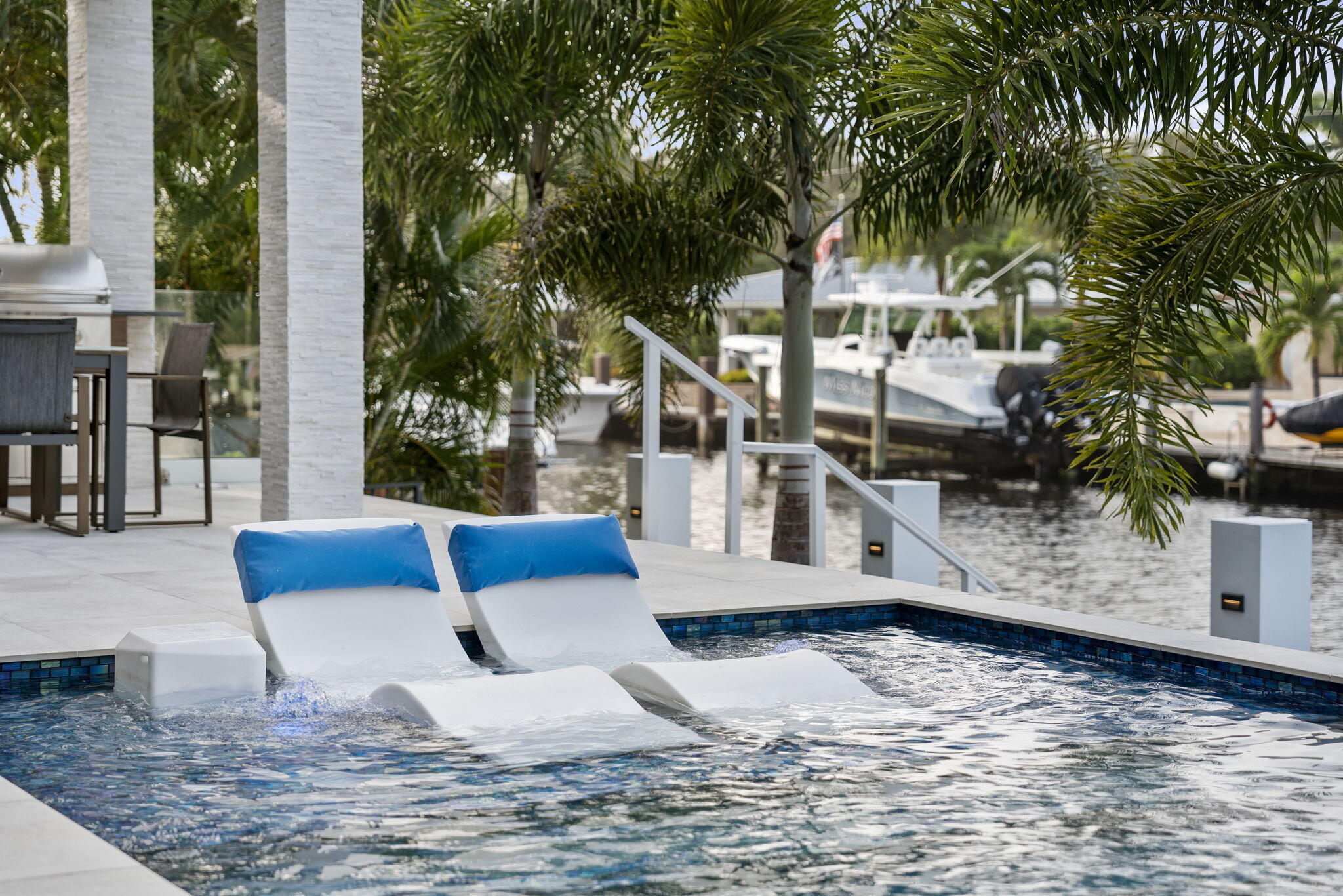CORAL KEY VILLAS 2ND SEC - Residential