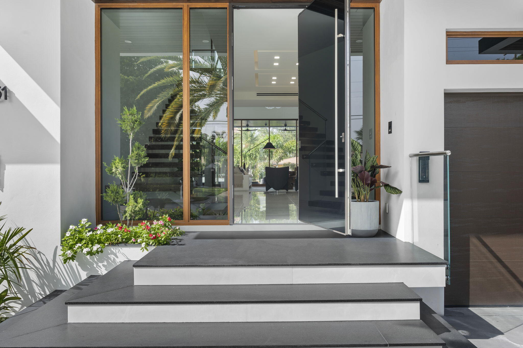 CORAL KEY VILLAS 2ND SEC - Residential