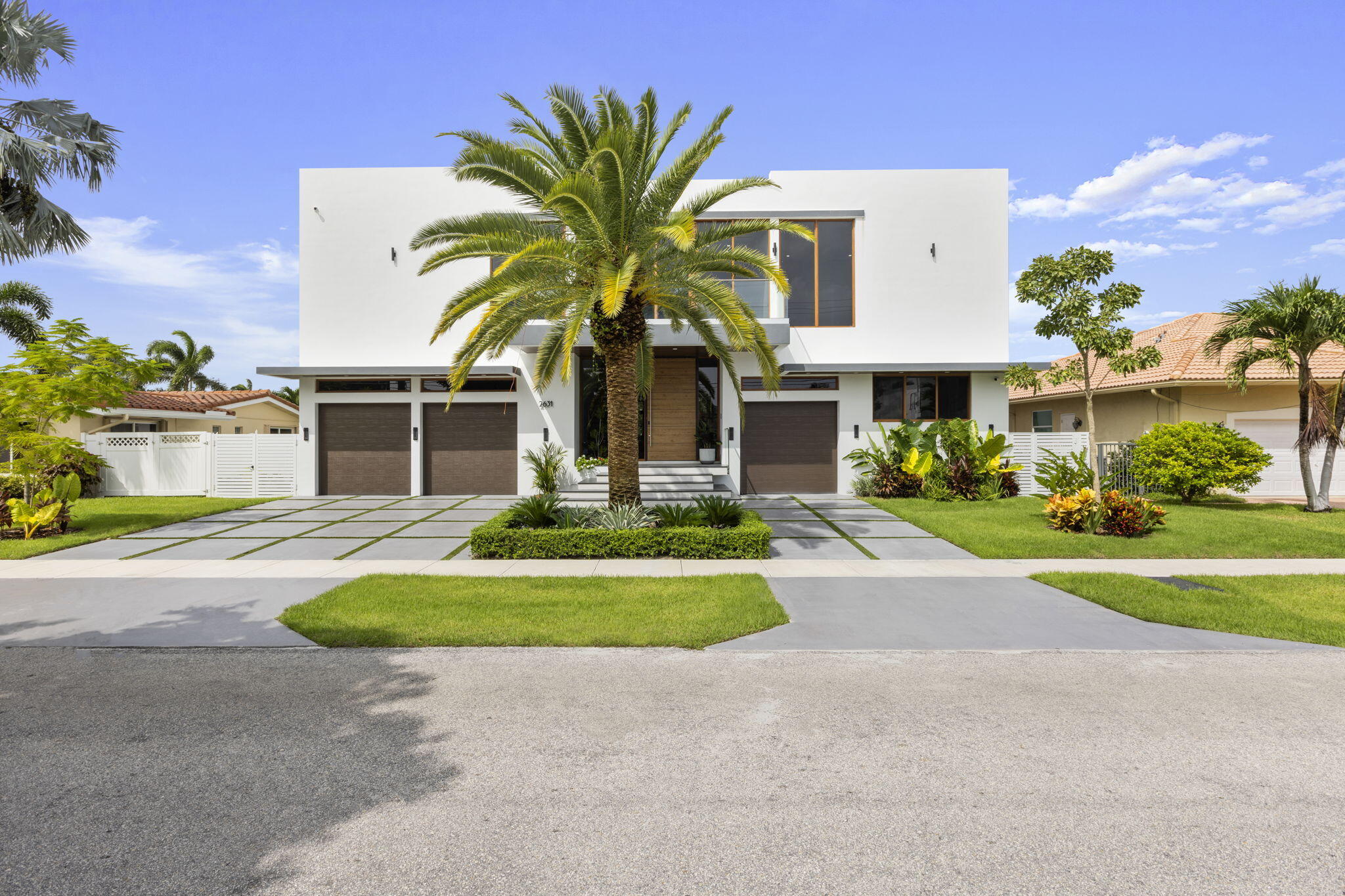 CORAL KEY VILLAS 2ND SEC - Residential