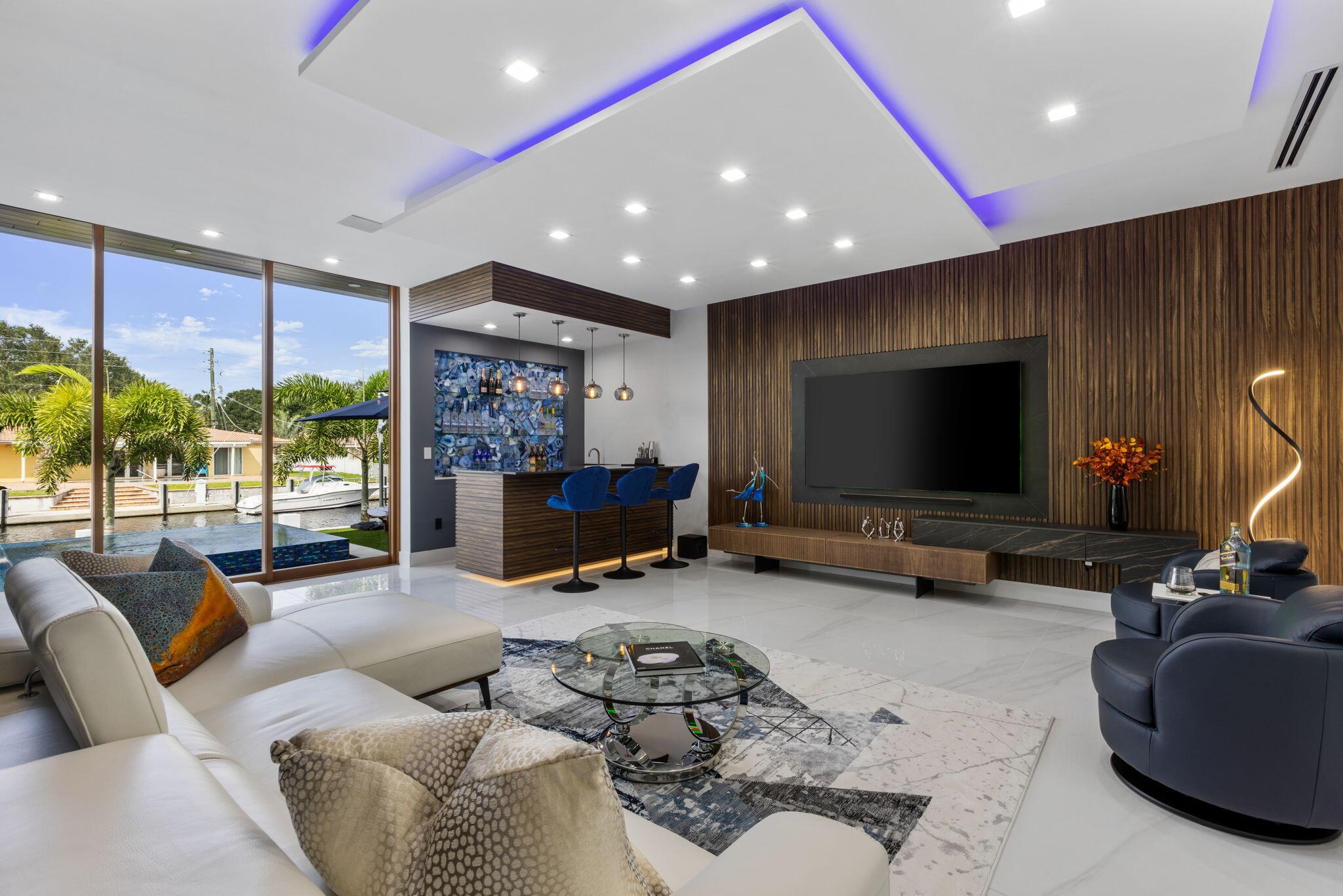 CORAL KEY VILLAS 2ND SEC - Residential