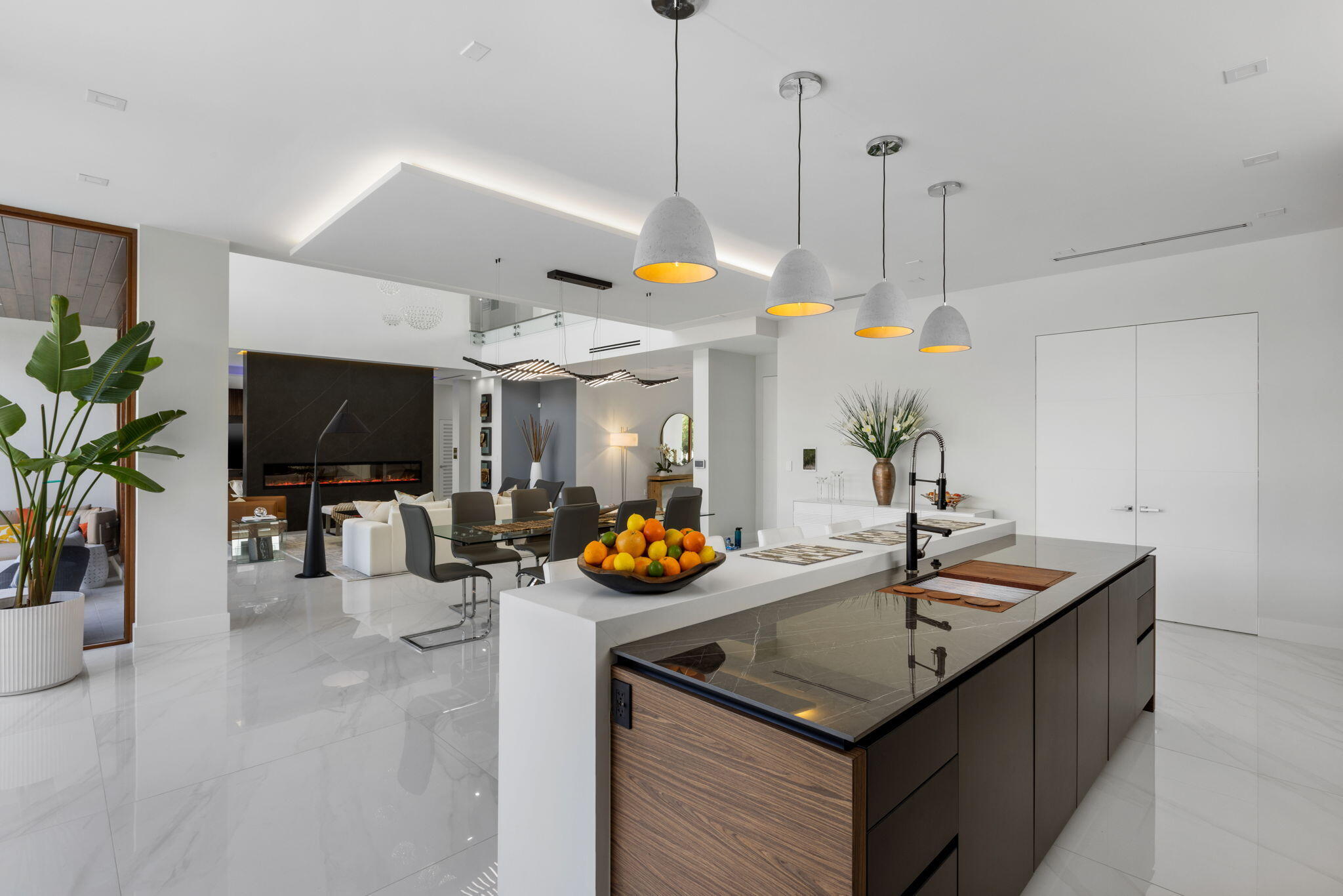 CORAL KEY VILLAS 2ND SEC - Residential