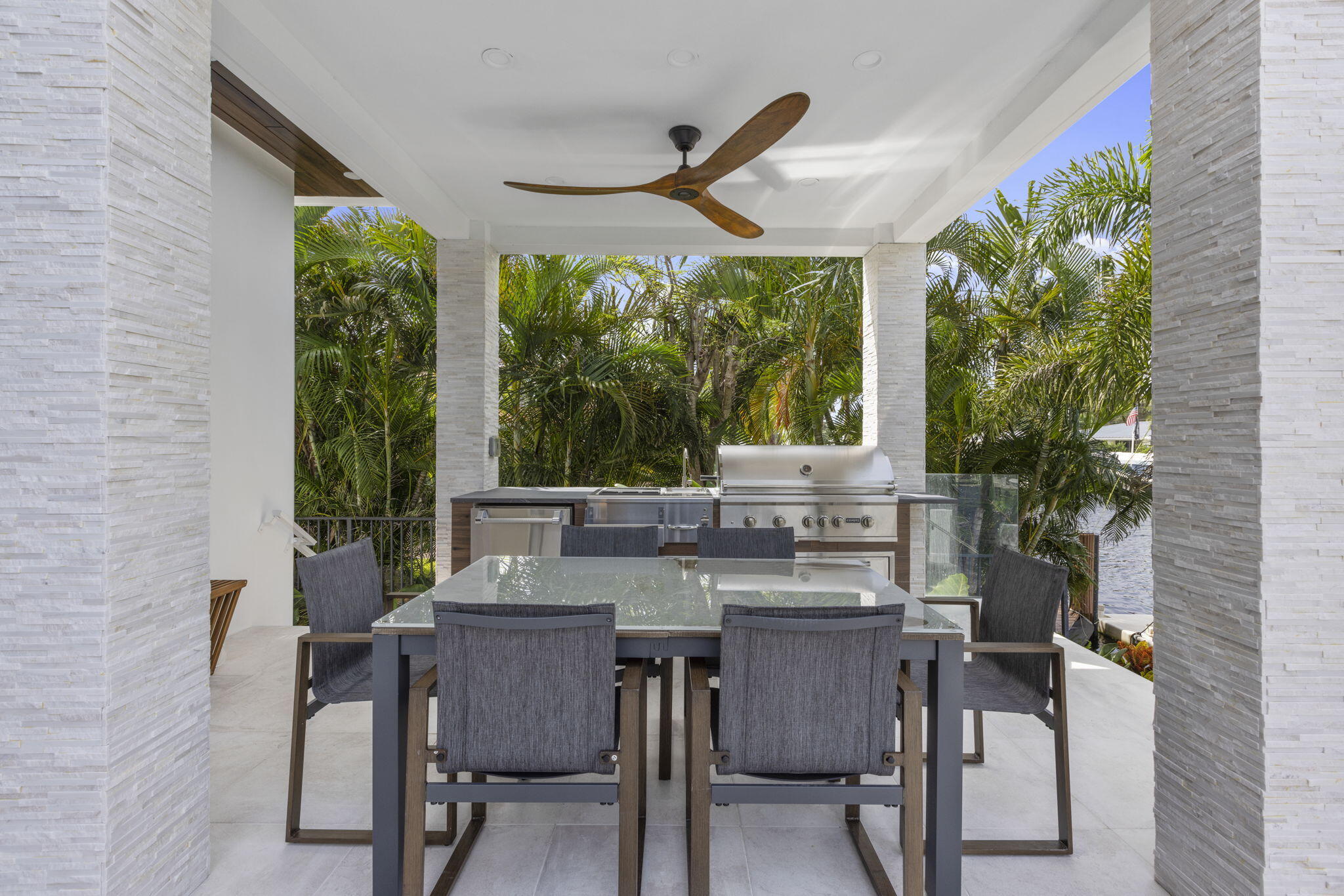 CORAL KEY VILLAS 2ND SEC - Residential