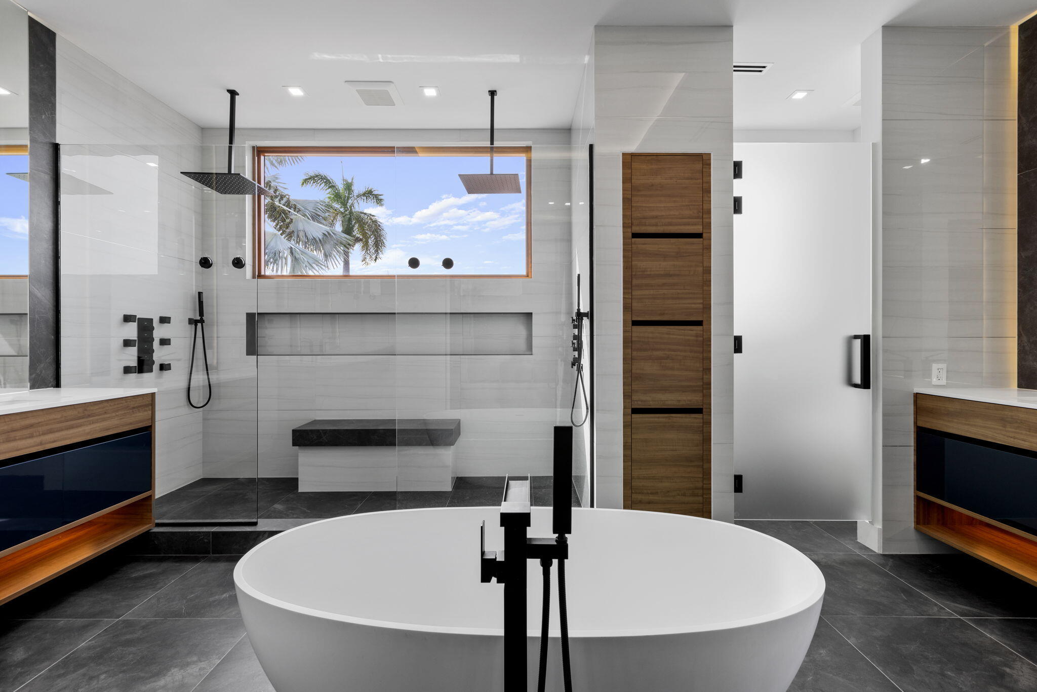 CORAL KEY VILLAS 2ND SEC - Residential