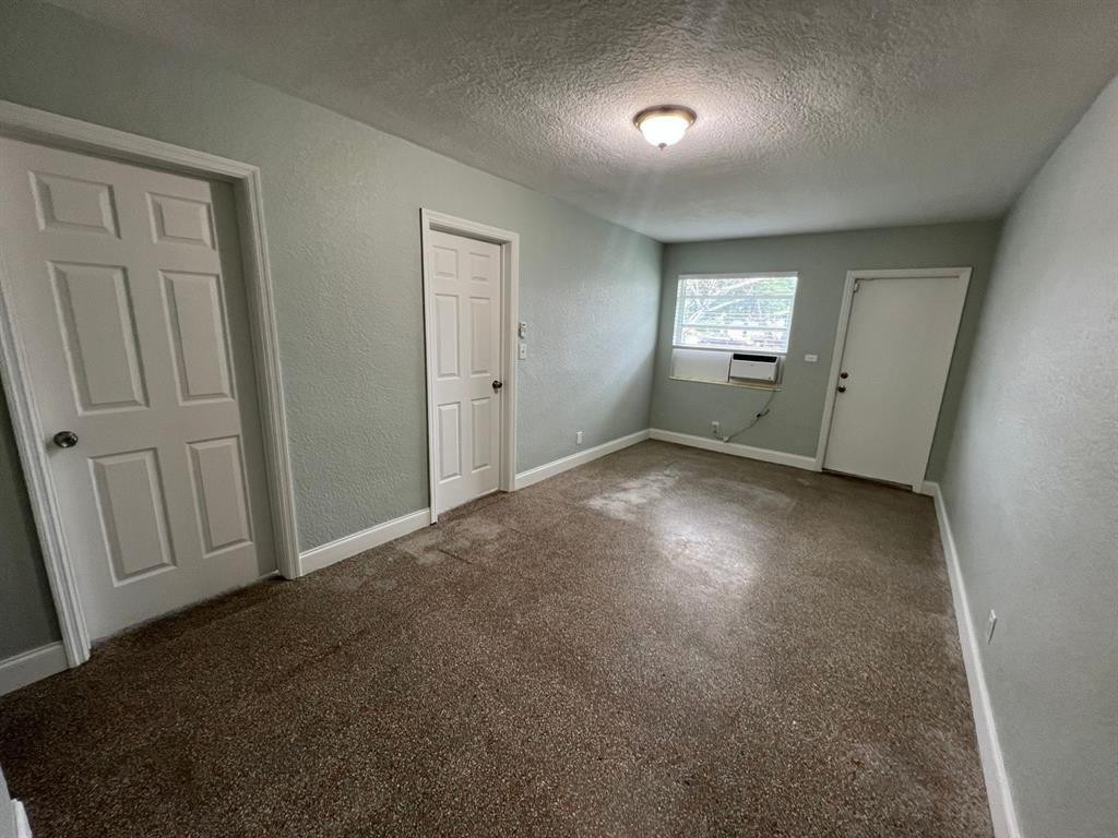 Carver Park 19-21 B - Residential Lease