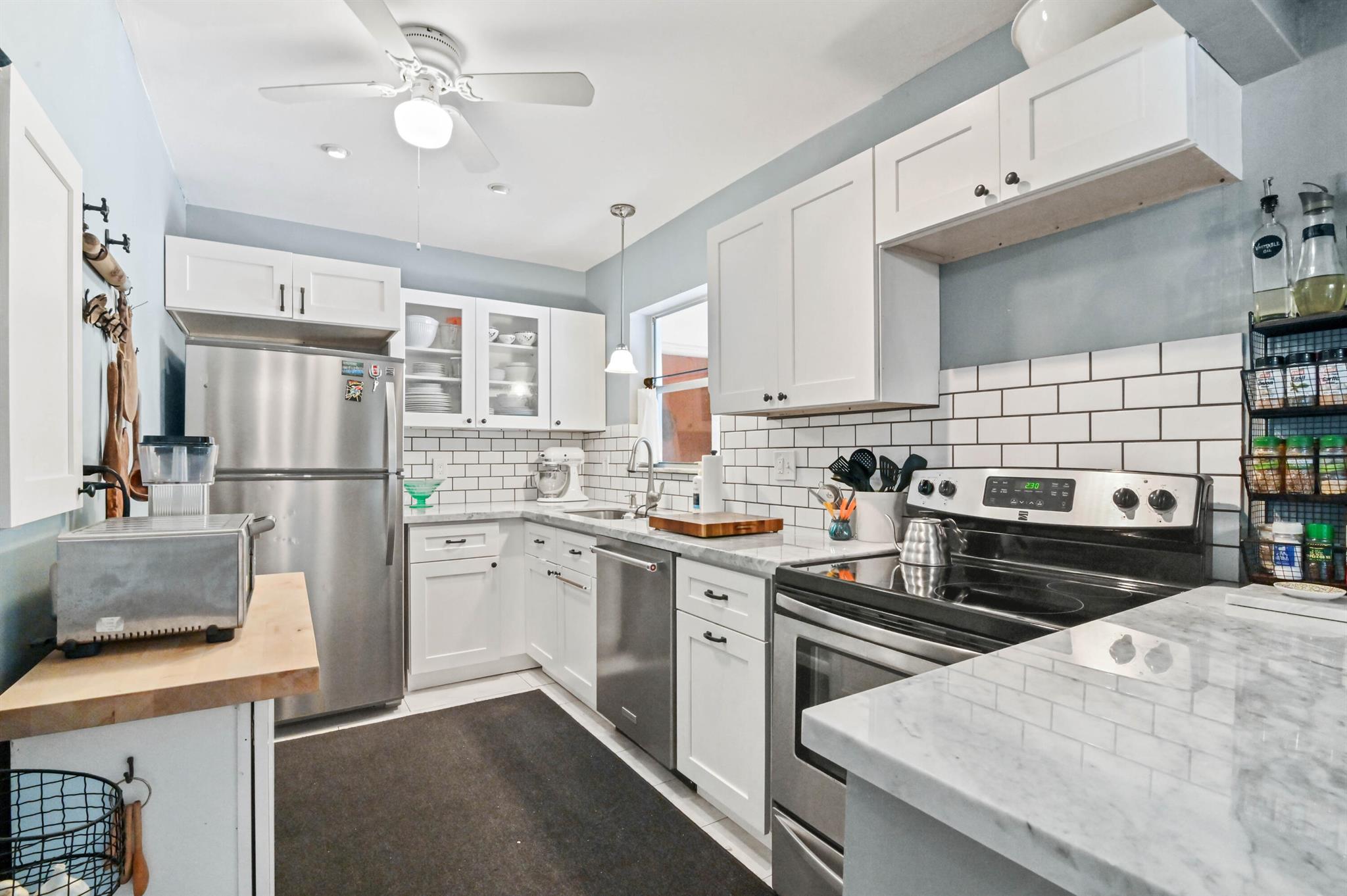 GOLDEN LAKES VILLAGE - Residential