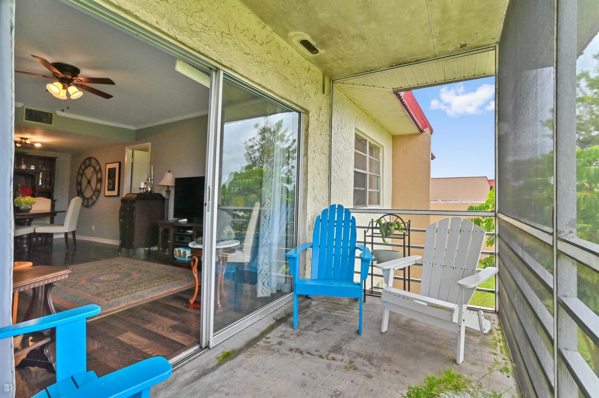 GOLDEN LAKES VILLAGE - Residential