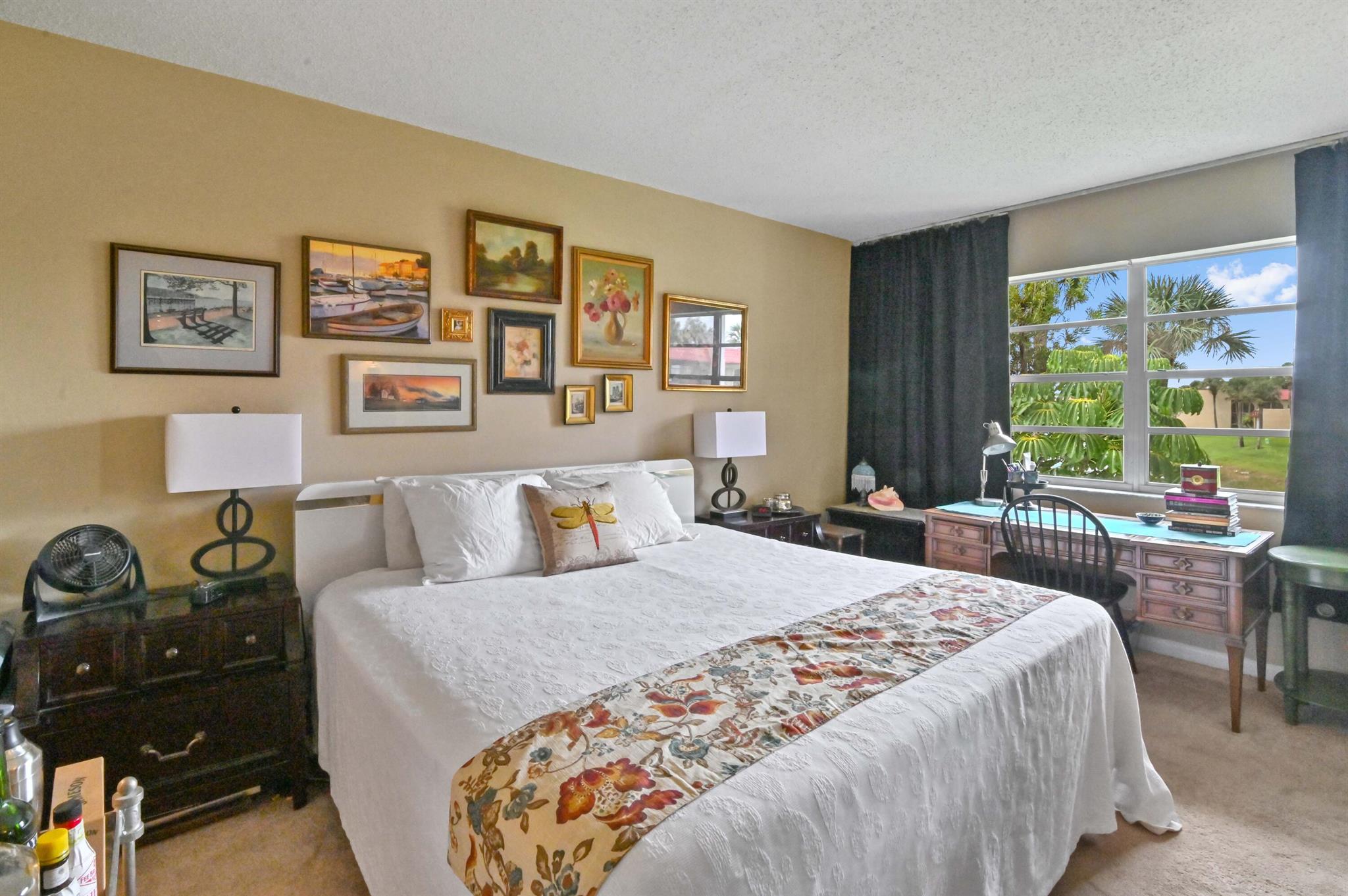 GOLDEN LAKES VILLAGE - Residential