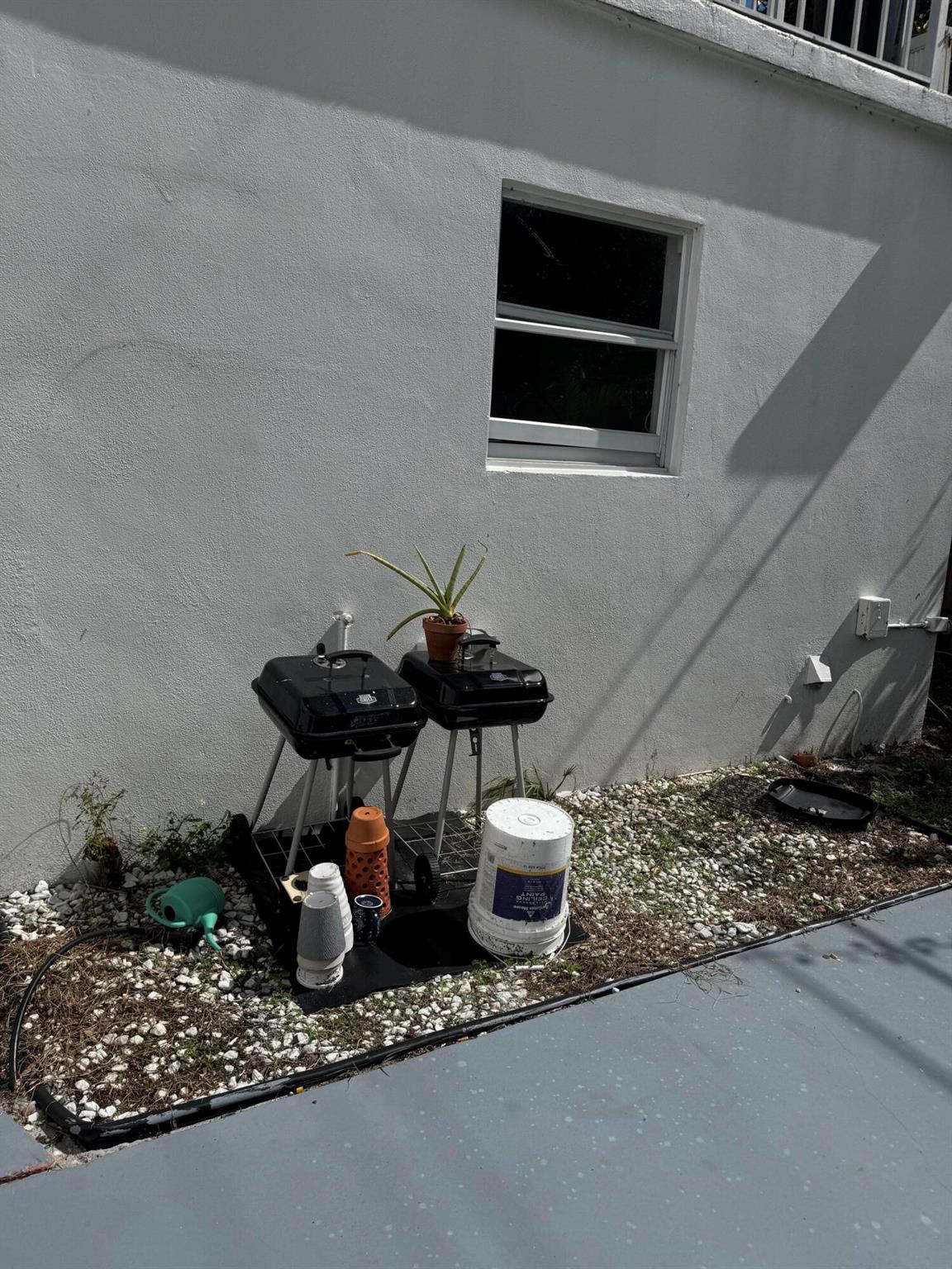 FOUR PALMS APTS CONDO - Residential Lease