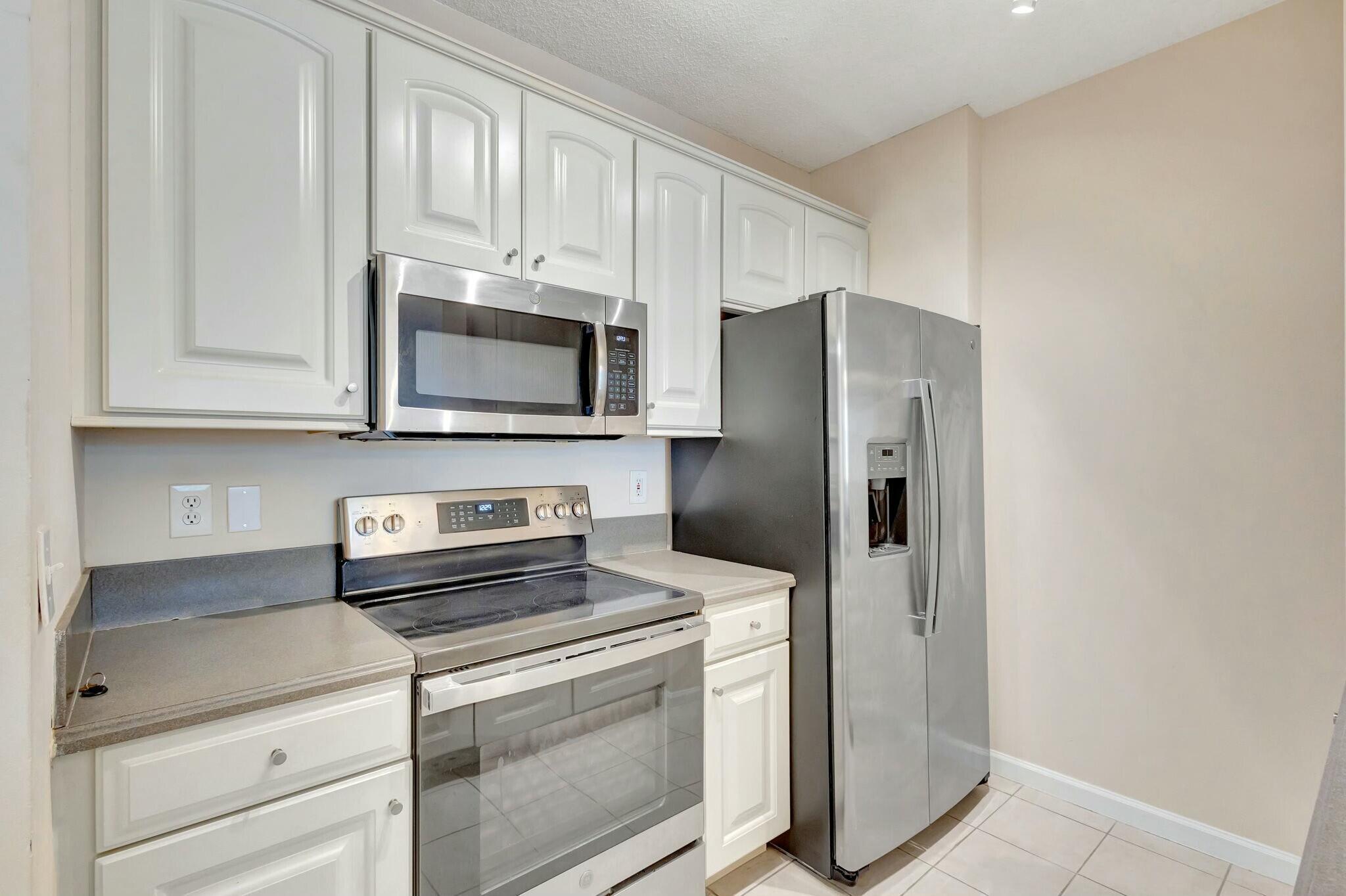 View photos, virtual tours, details... 780 S Sapodilla Avenue 203