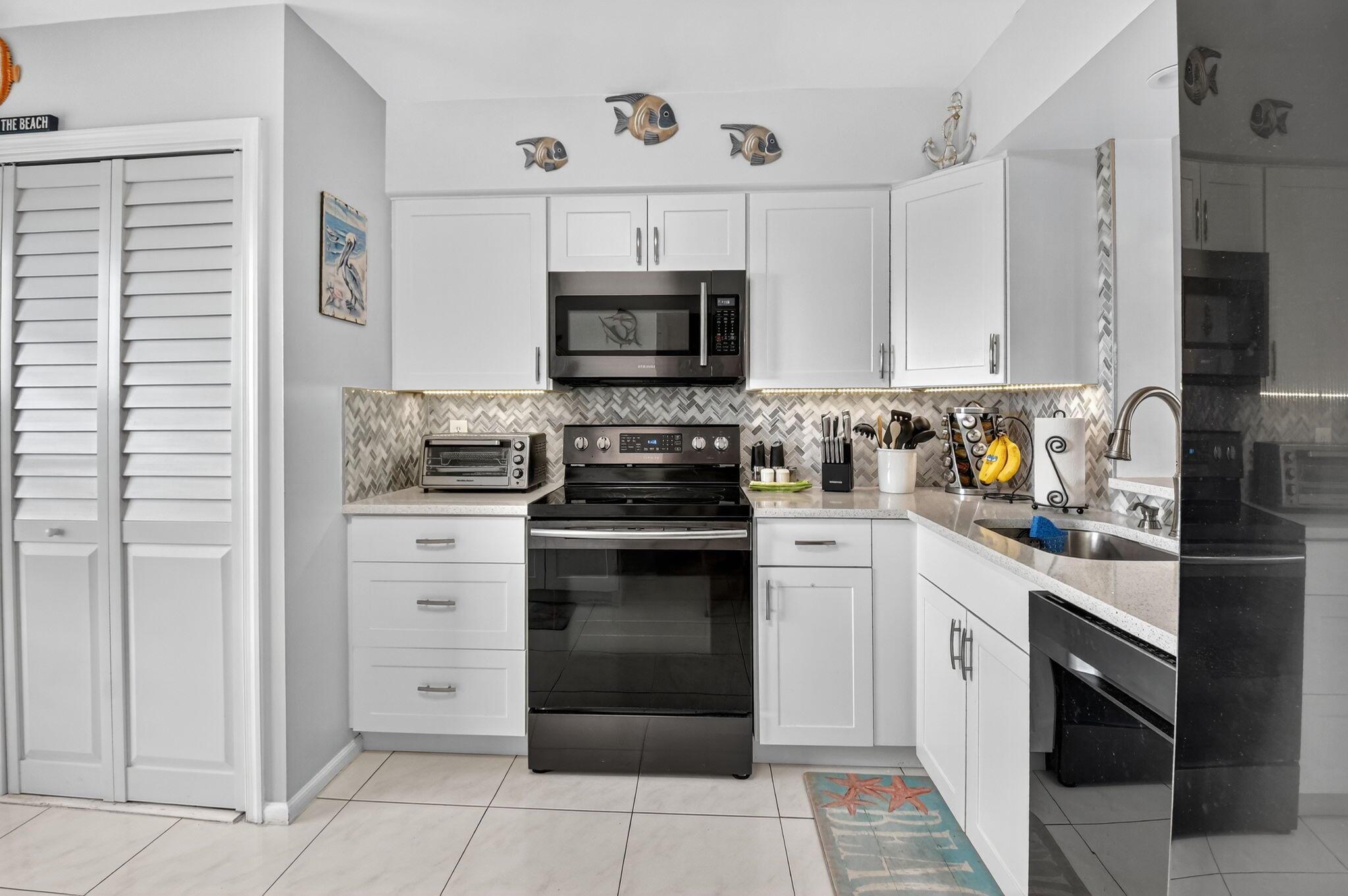 14527 Bonaire Boulevard 702