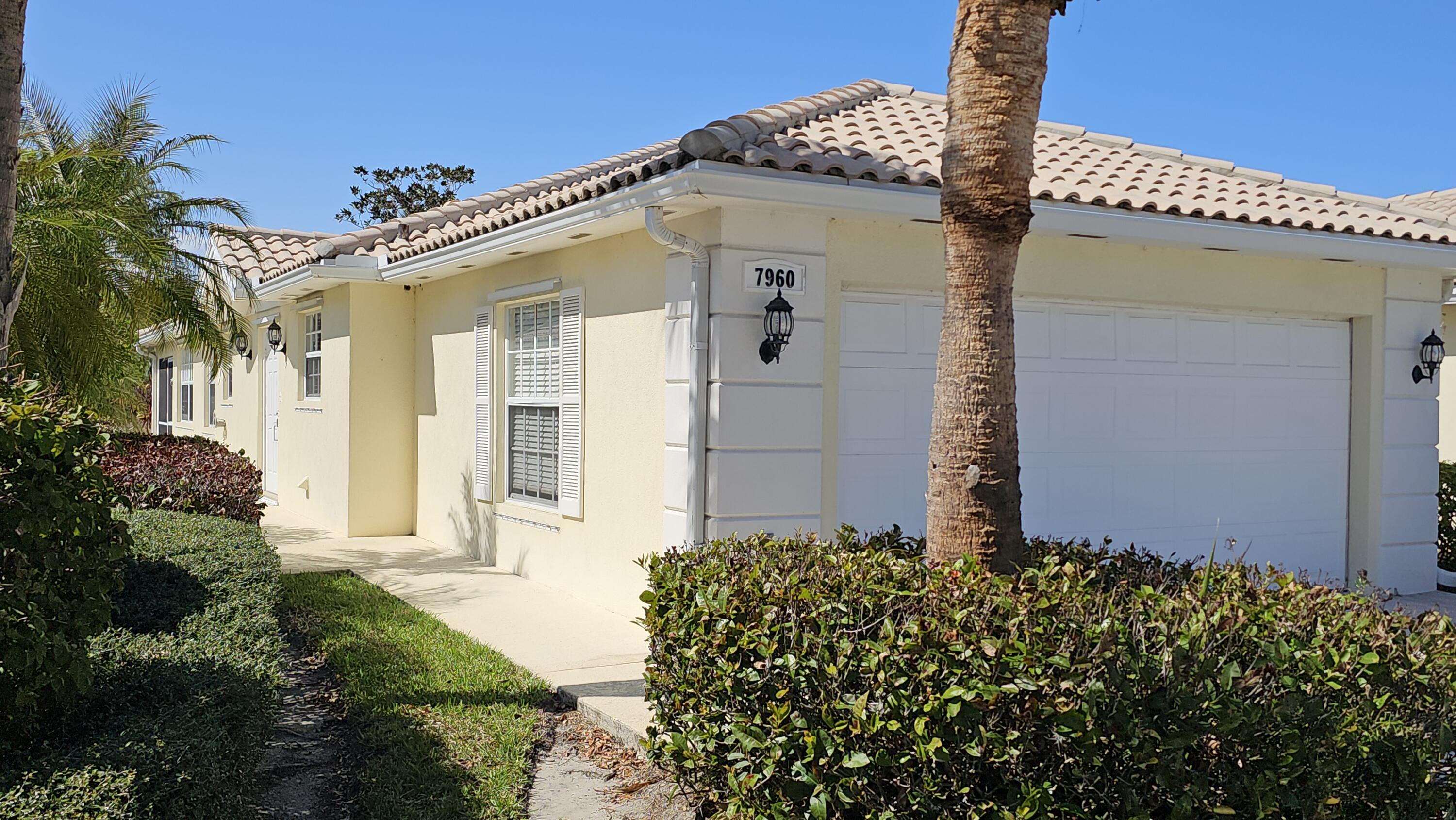 DOUBLE TREE - Residential Lease