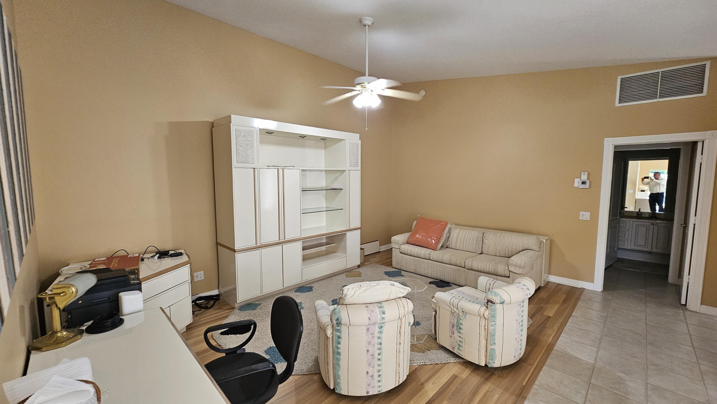 DOUBLE TREE - Residential Lease