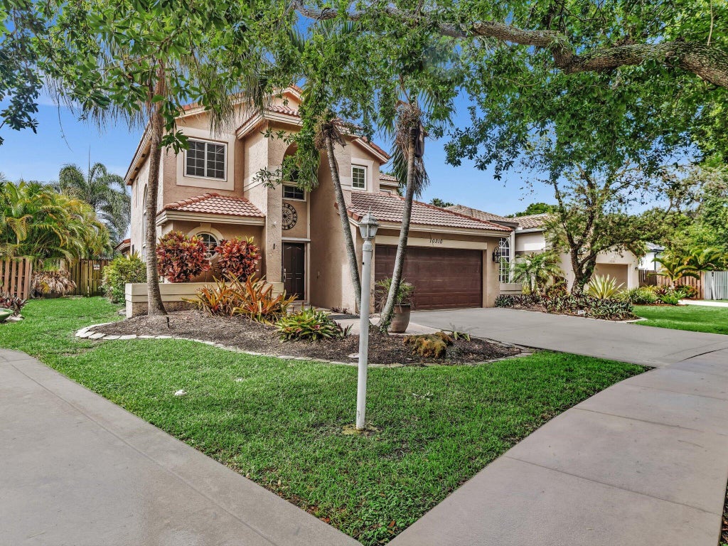 Photo of 10310 Santiago Street, Cooper City, FL 33026 (MLS # B26033122)