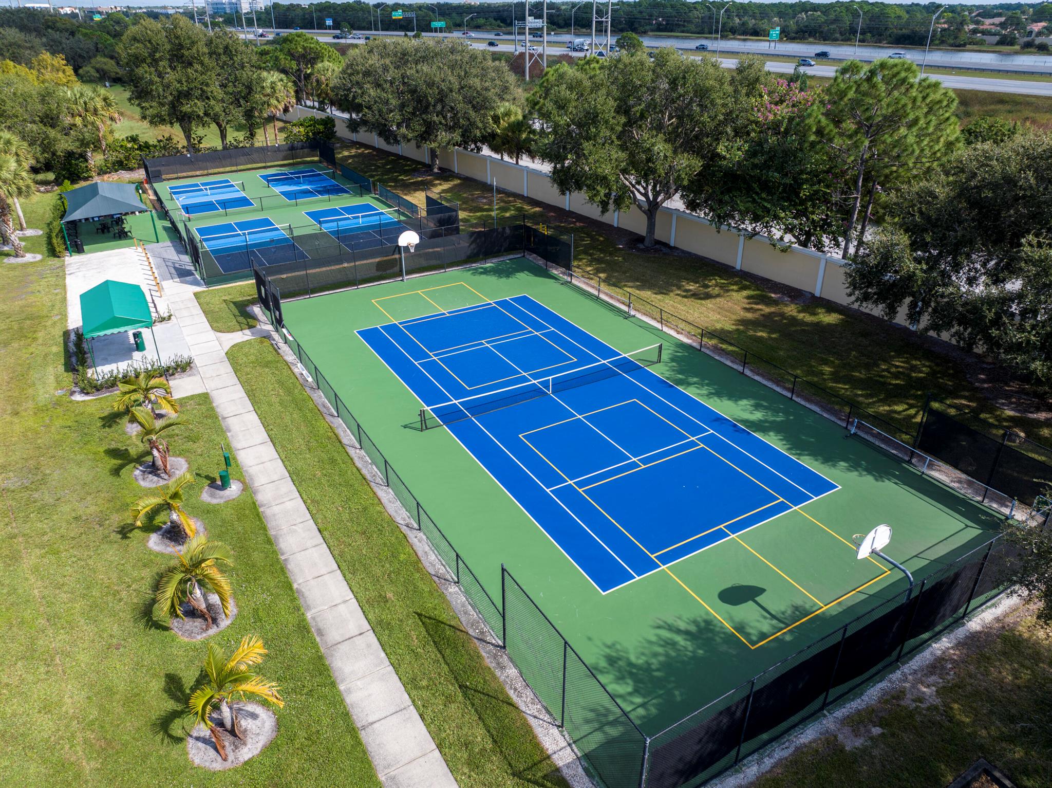 WILLOW PINES E AT PGA VIL - Residential