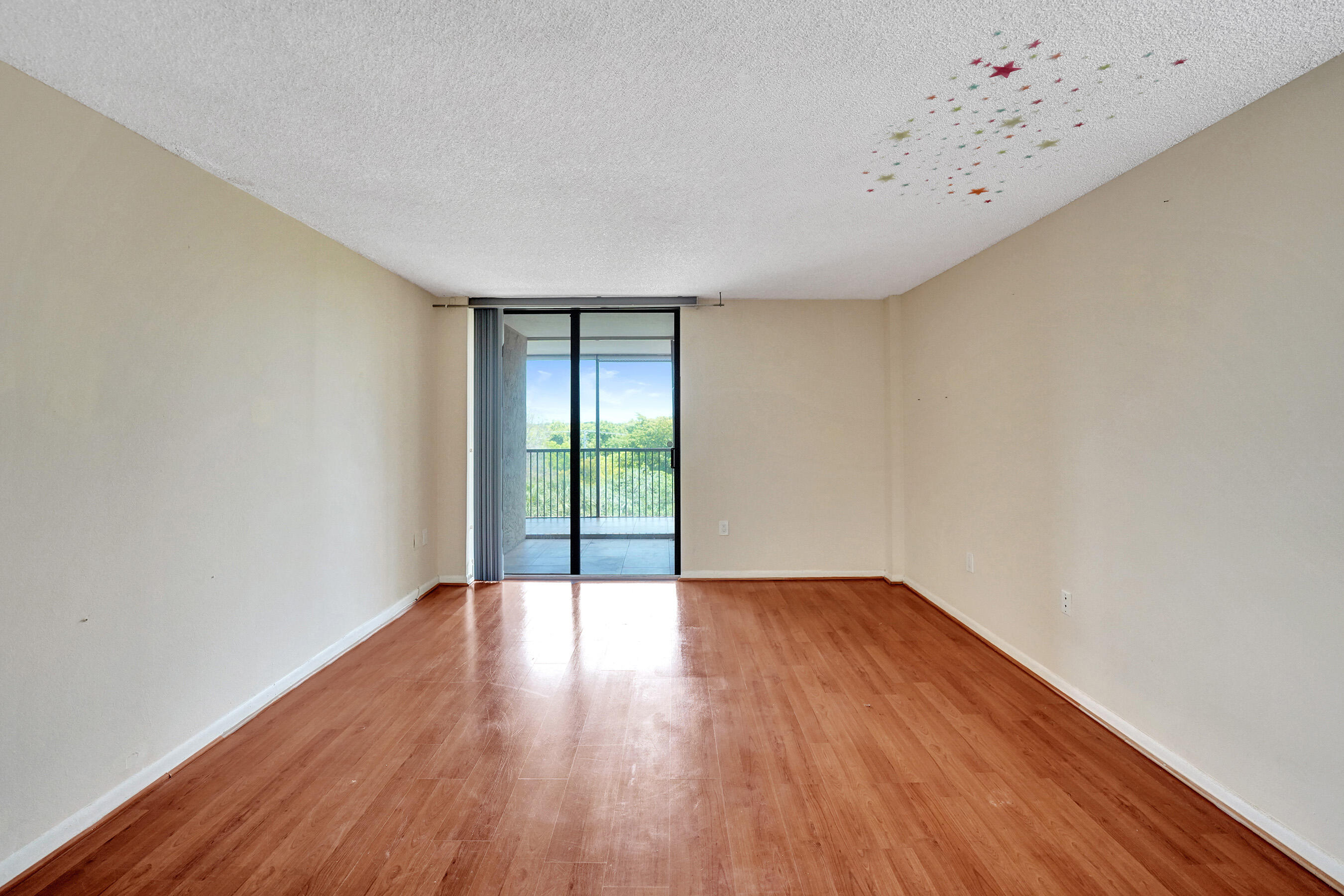 GRANDVIEW AT EMERALD HILLS CONDO - Residential