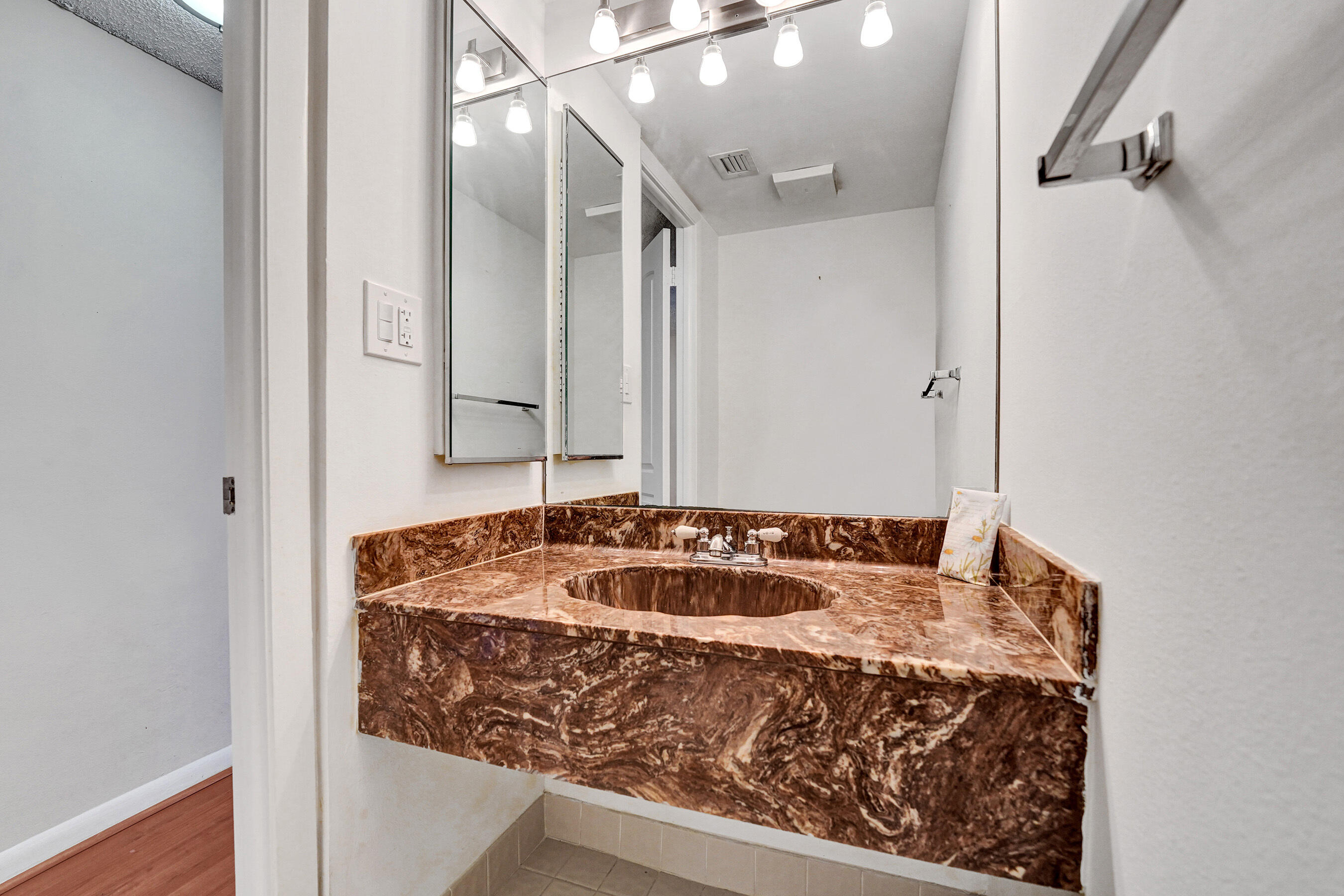 GRANDVIEW AT EMERALD HILLS CONDO - Residential