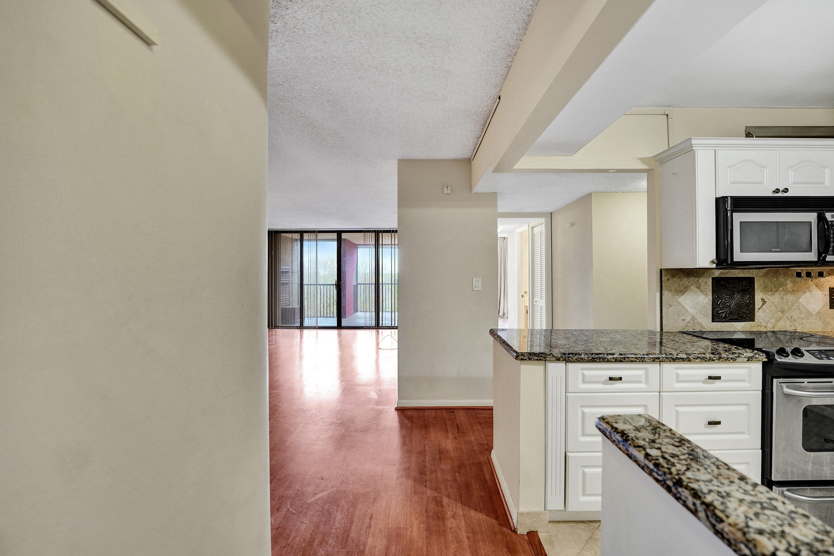 GRANDVIEW AT EMERALD HILLS CONDO - Residential