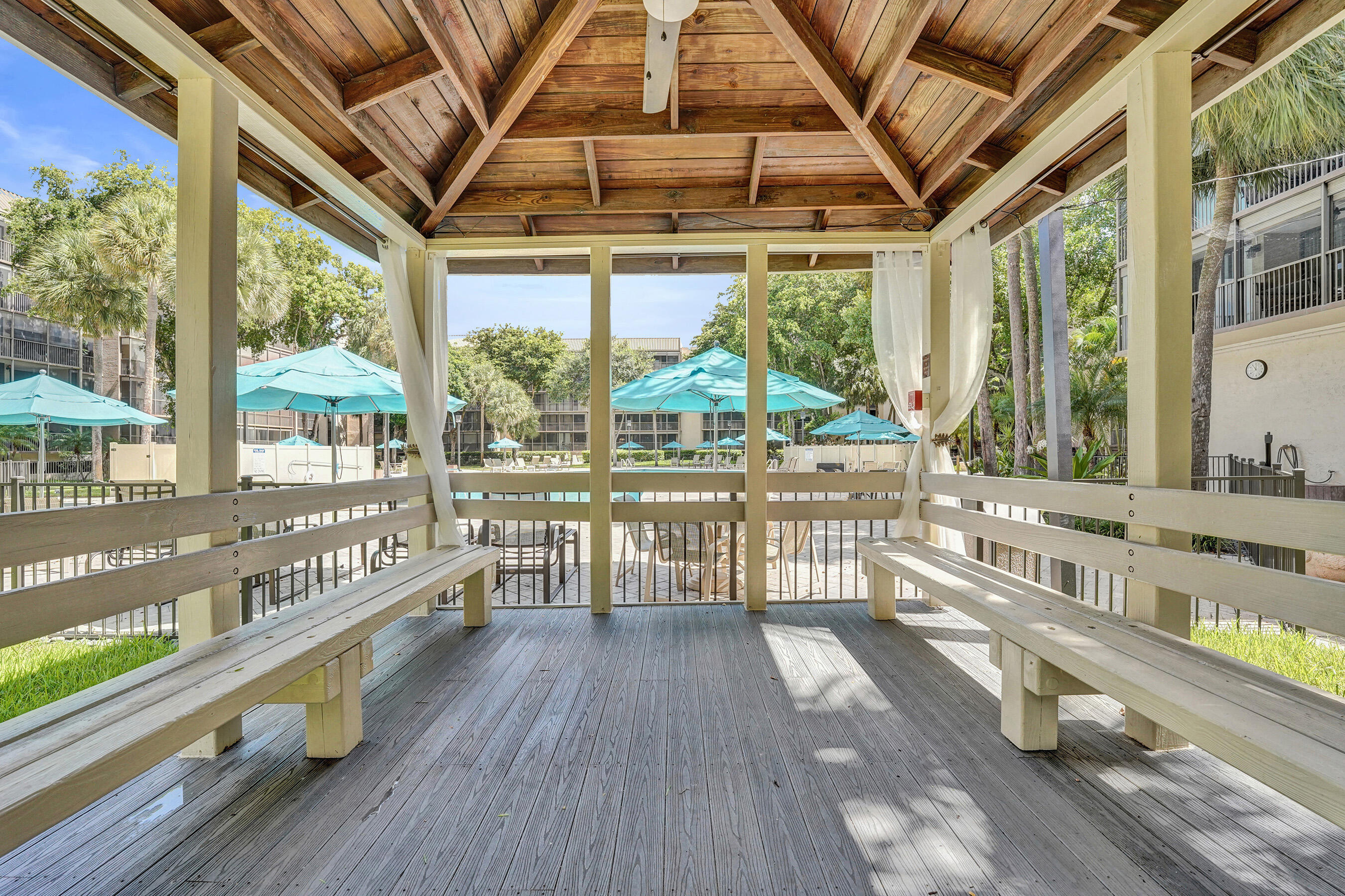 GRANDVIEW AT EMERALD HILLS CONDO - Residential