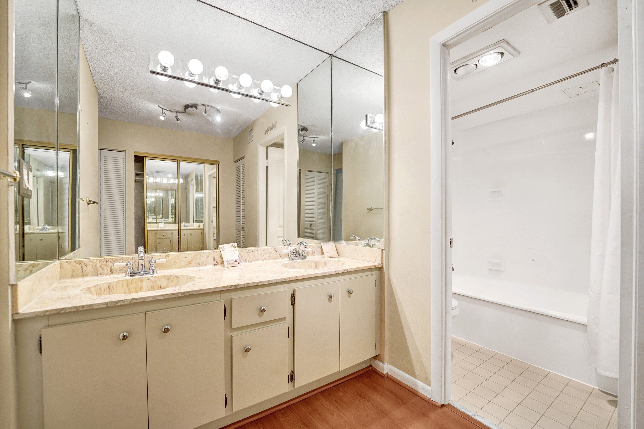 GRANDVIEW AT EMERALD HILLS CONDO - Residential