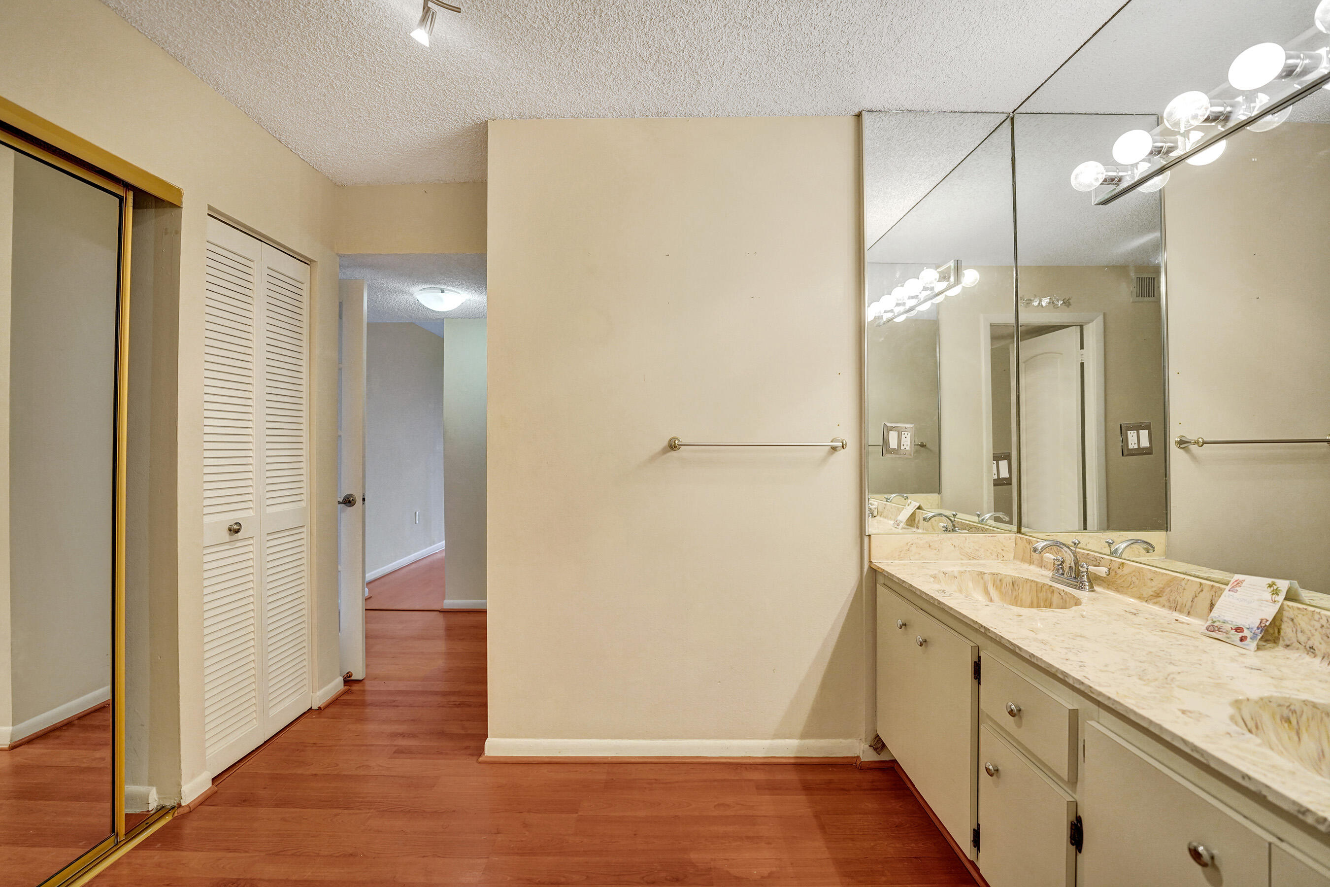 GRANDVIEW AT EMERALD HILLS CONDO - Residential