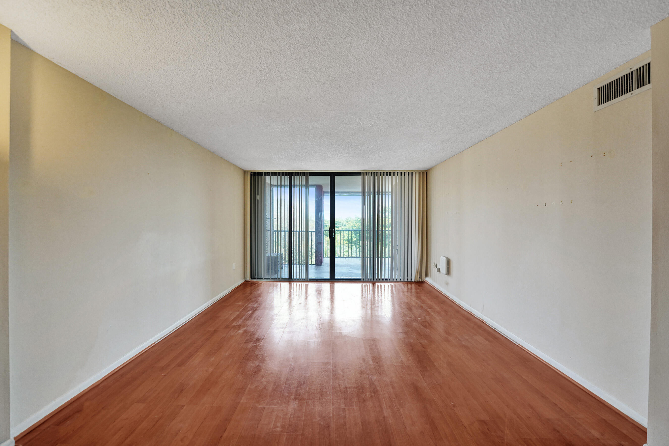 GRANDVIEW AT EMERALD HILLS CONDO - Residential