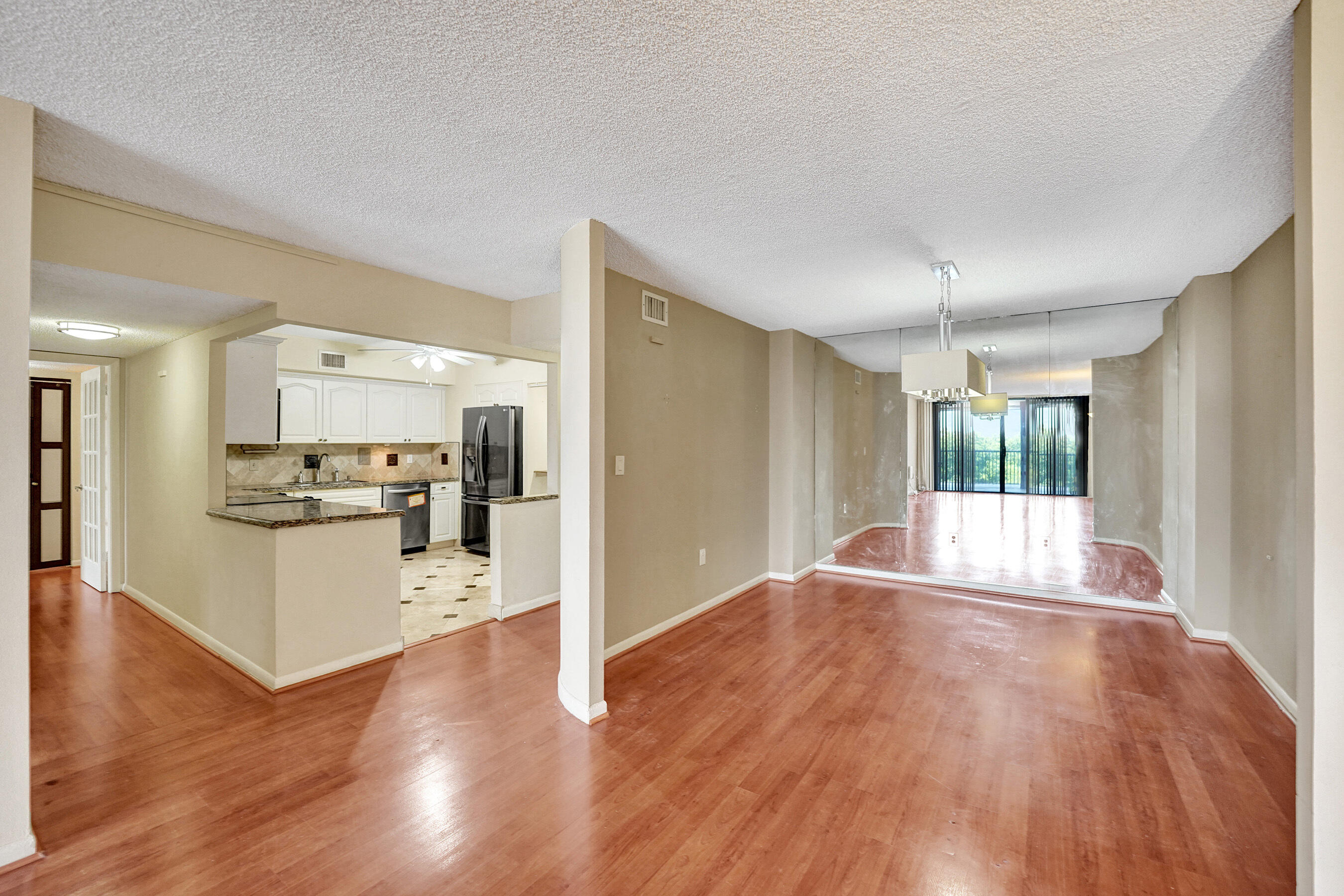 GRANDVIEW AT EMERALD HILLS CONDO - Residential