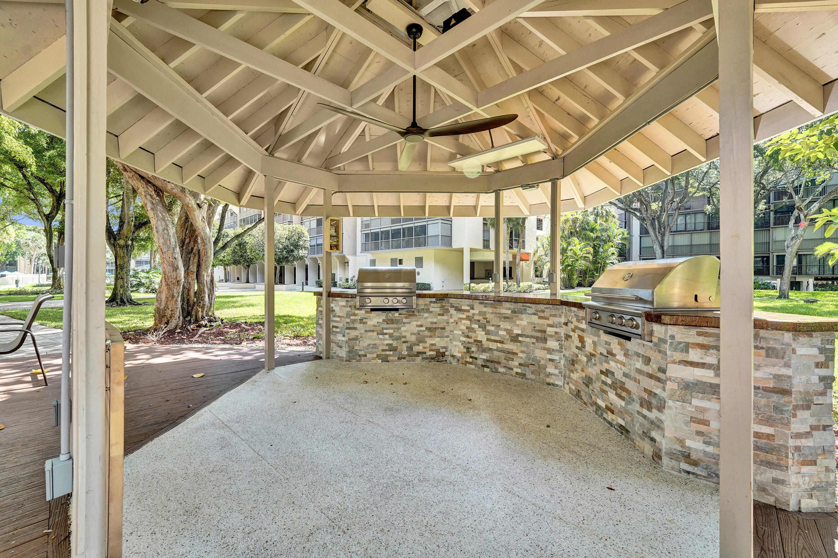 GRANDVIEW AT EMERALD HILLS CONDO - Residential