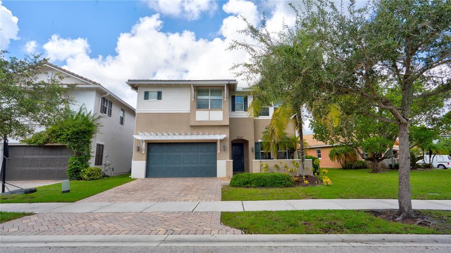 Magnificent home with lake view in the very prestigious community of Heron bay. This Gorgeous home offers 4 spacious bedrooms 3 bathrooms and a huge 2 car garage. Spacious vinyl floor plan, high ceilings, generous living room, beautiful kitchen with stainless steel appliances. Master bedroom offers nice sized walk-in closet and master bath with combo shower and bath tub. Spacious and bright secondary bedrooms, patio, lake view backyard and a lot more!!!Enjoy the luxury living of Heron bay. minutes away from Restaurants, Shopping centers, Entertainment, and more.. Hurry because this one will not last long!!!