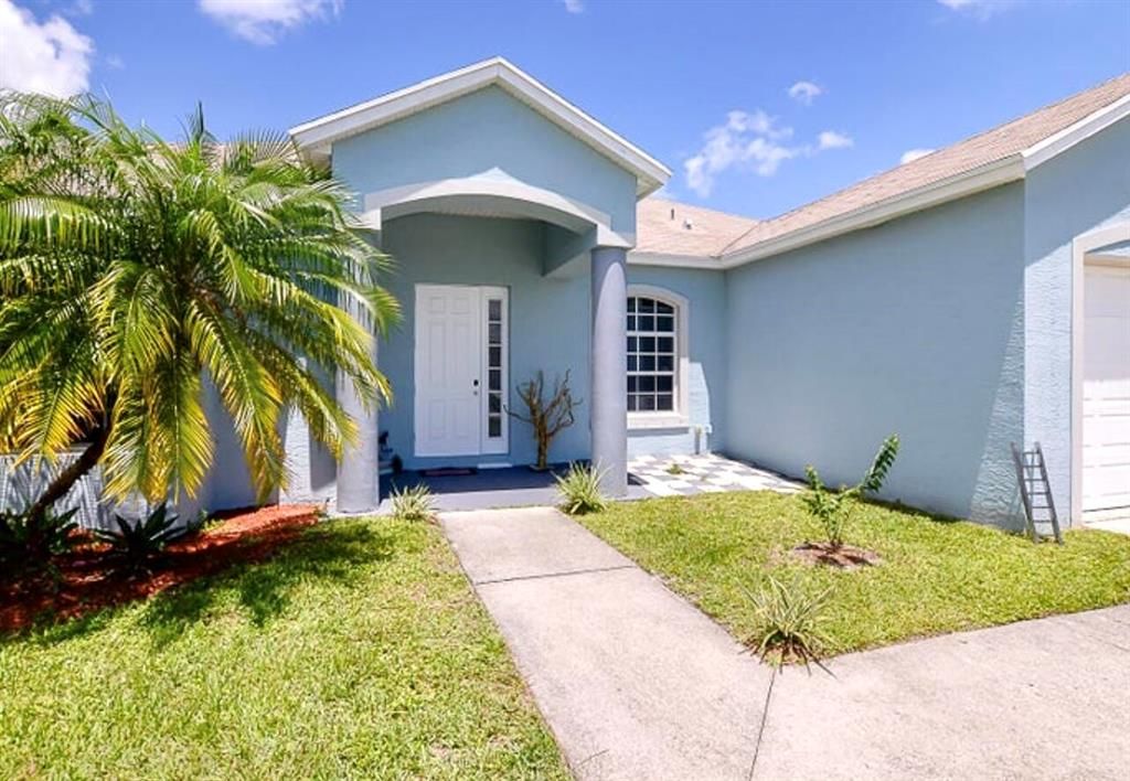 Photo of 549 SW Aster Road, Port St Lucie, FL 34953 (MLS # R10909290)