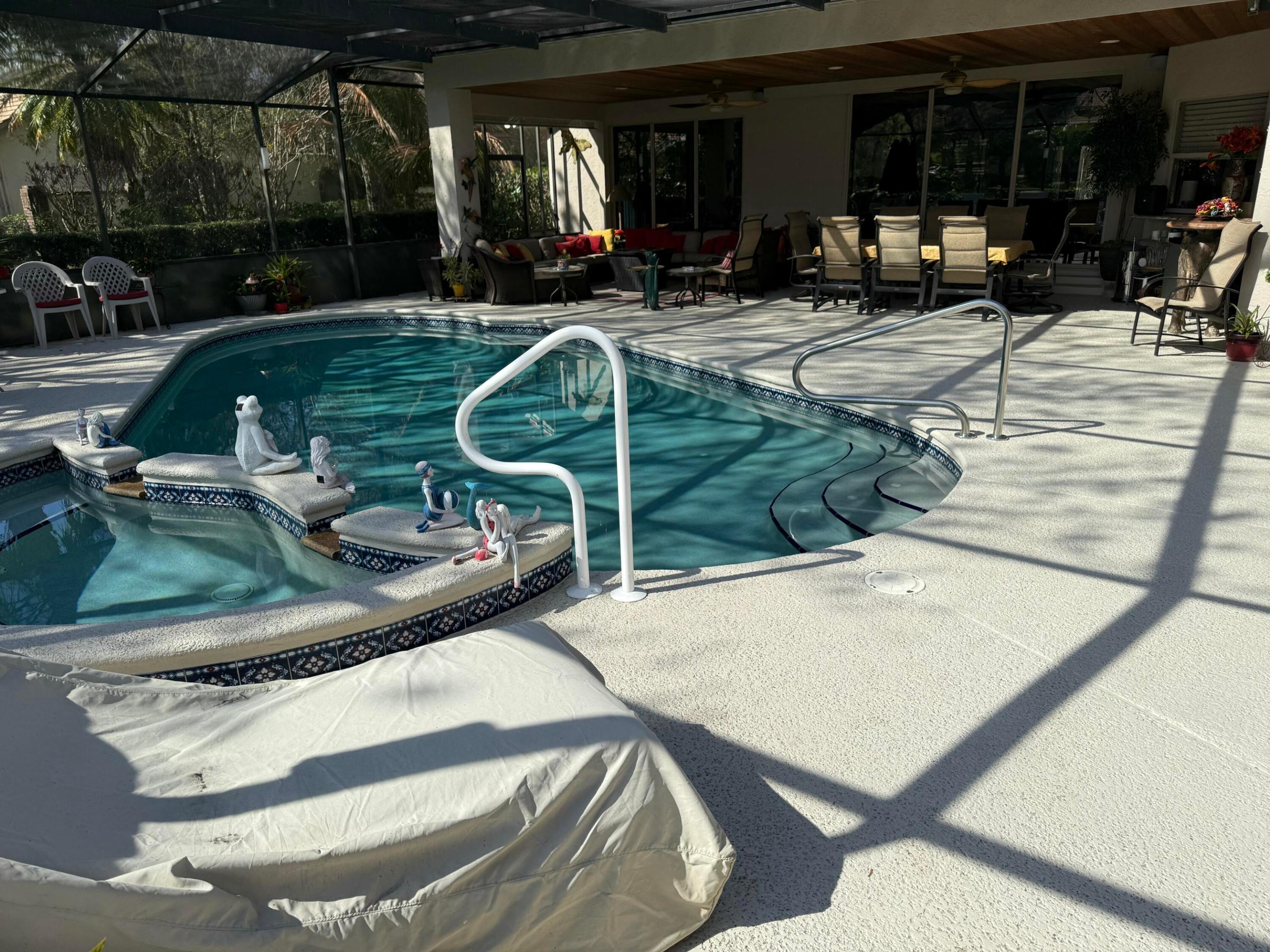 755 SW Pelican Cove SW 755