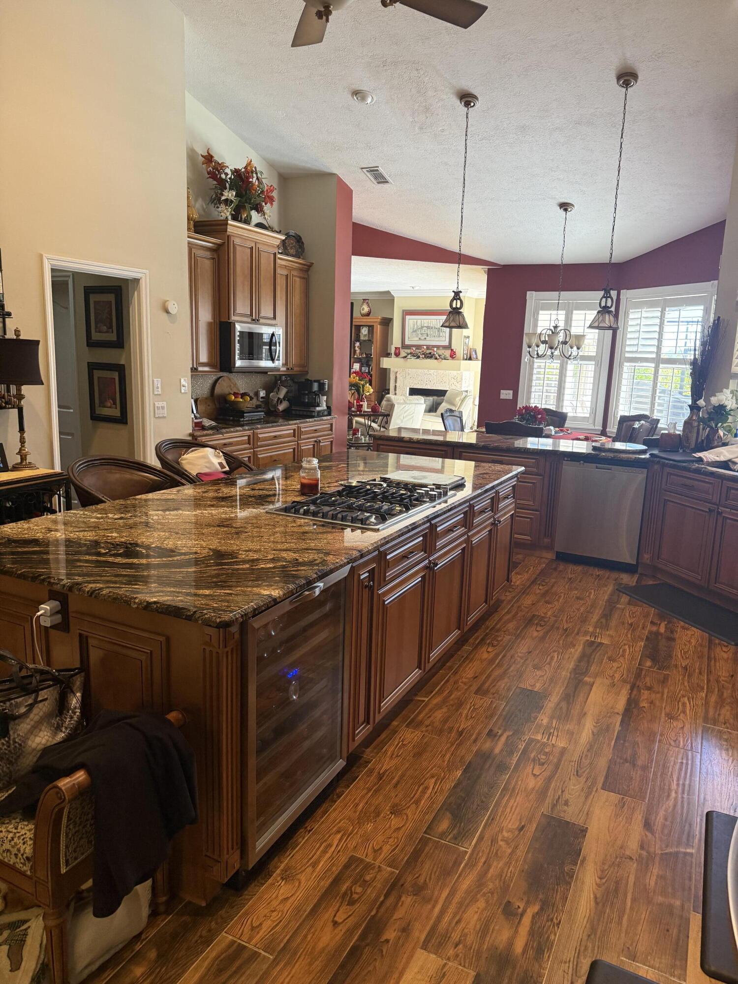 COUNTRY CLUB ESTATES PARCEL 8 PHASE 2 - Residential