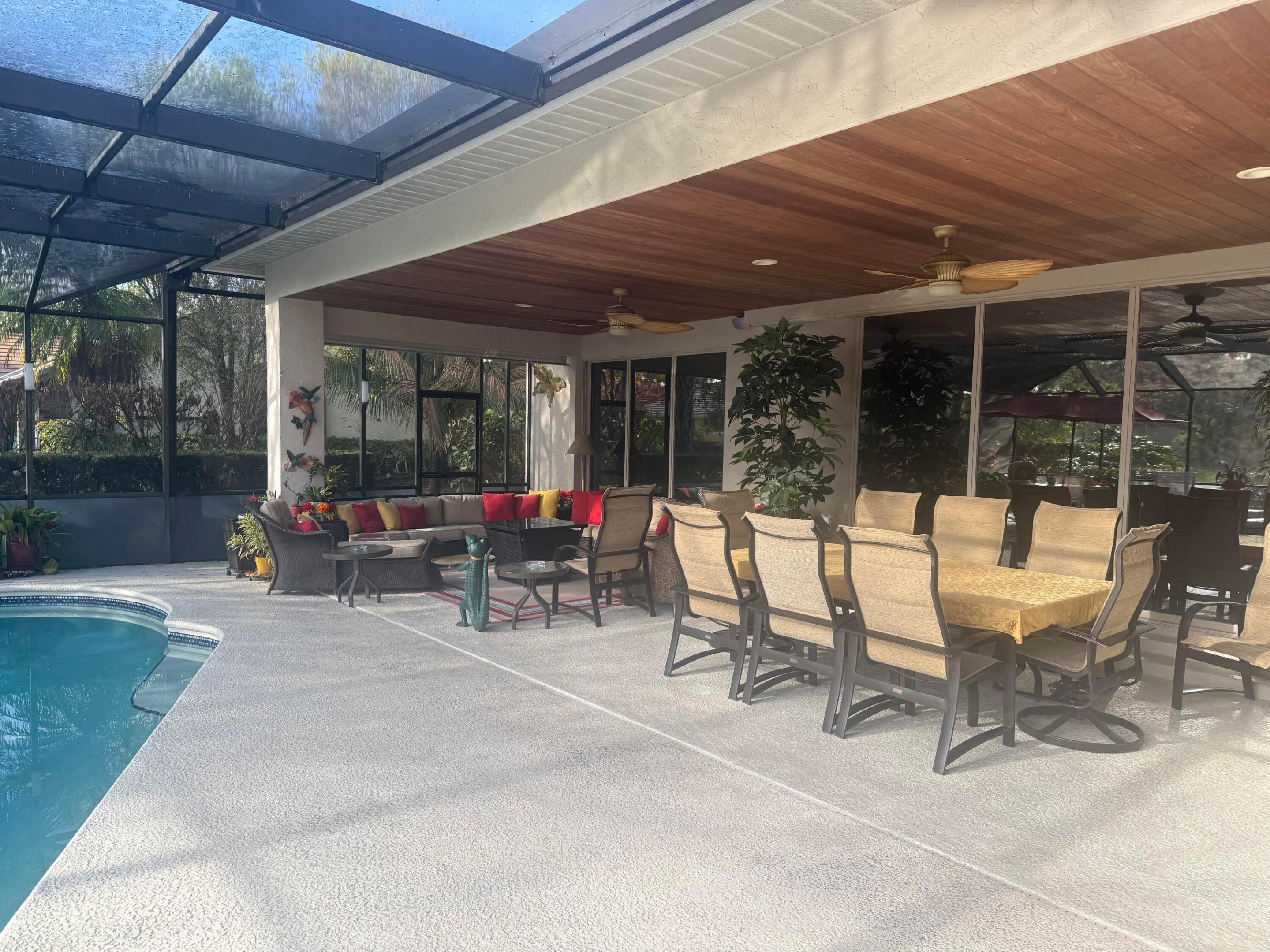 755 SW Pelican Cove SW 755