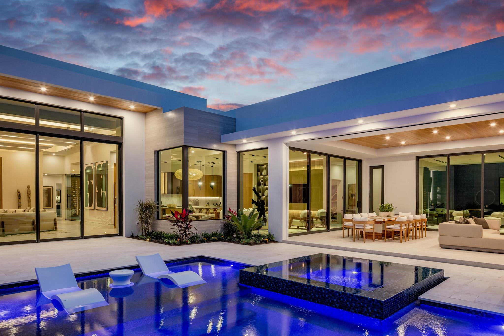 PANTHER NATIONAL AT AVENI - Residential