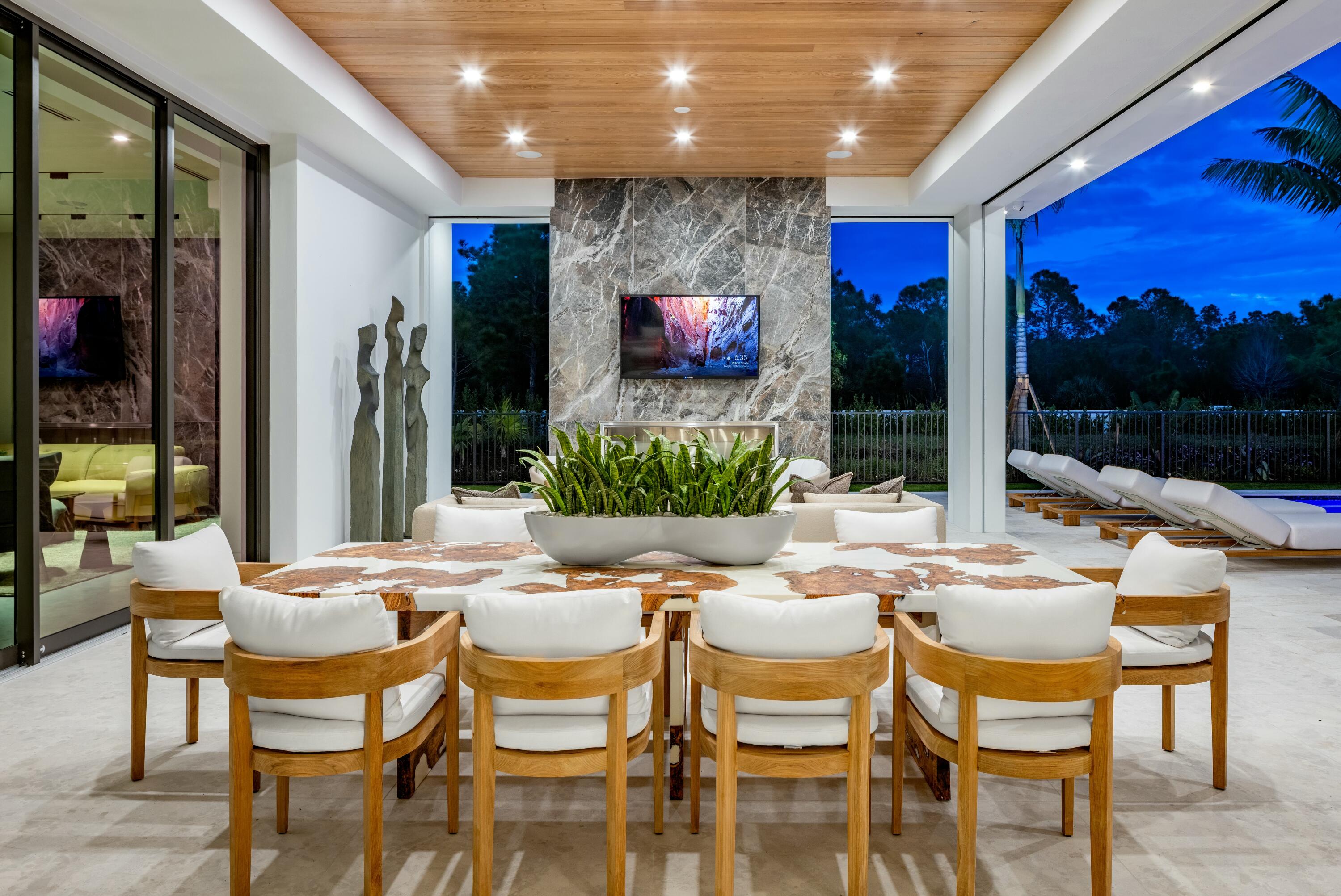 PANTHER NATIONAL AT AVENIR POD - Residential