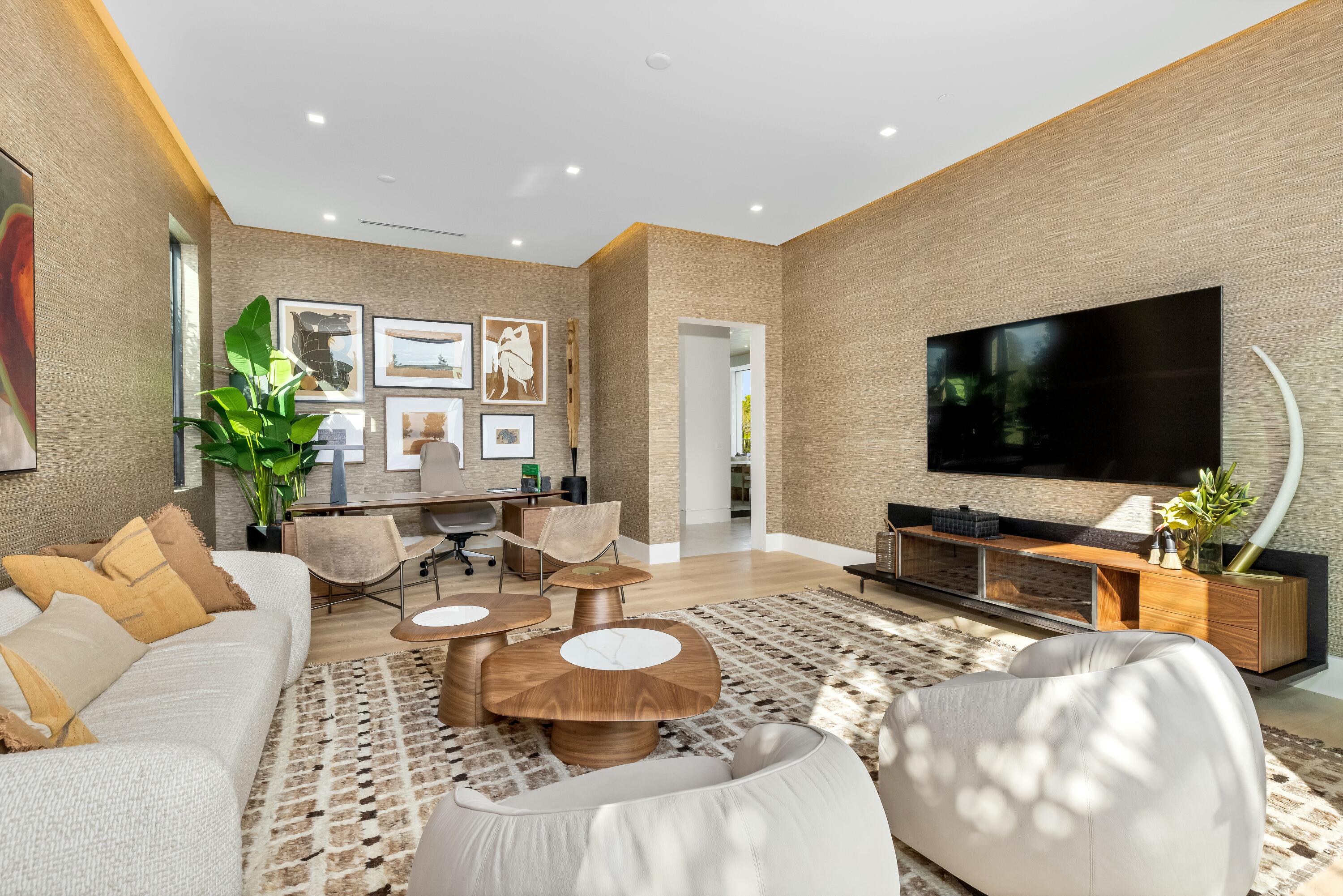 PANTHER NATIONAL AT AVENIR POD - Residential