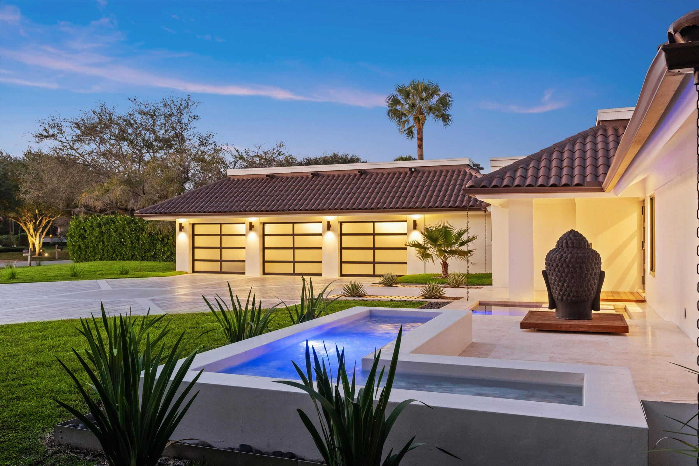 1648 Breakers West Boulevard