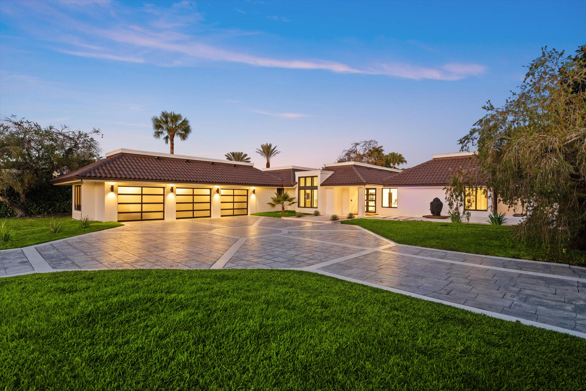 1648 Breakers West Boulevard