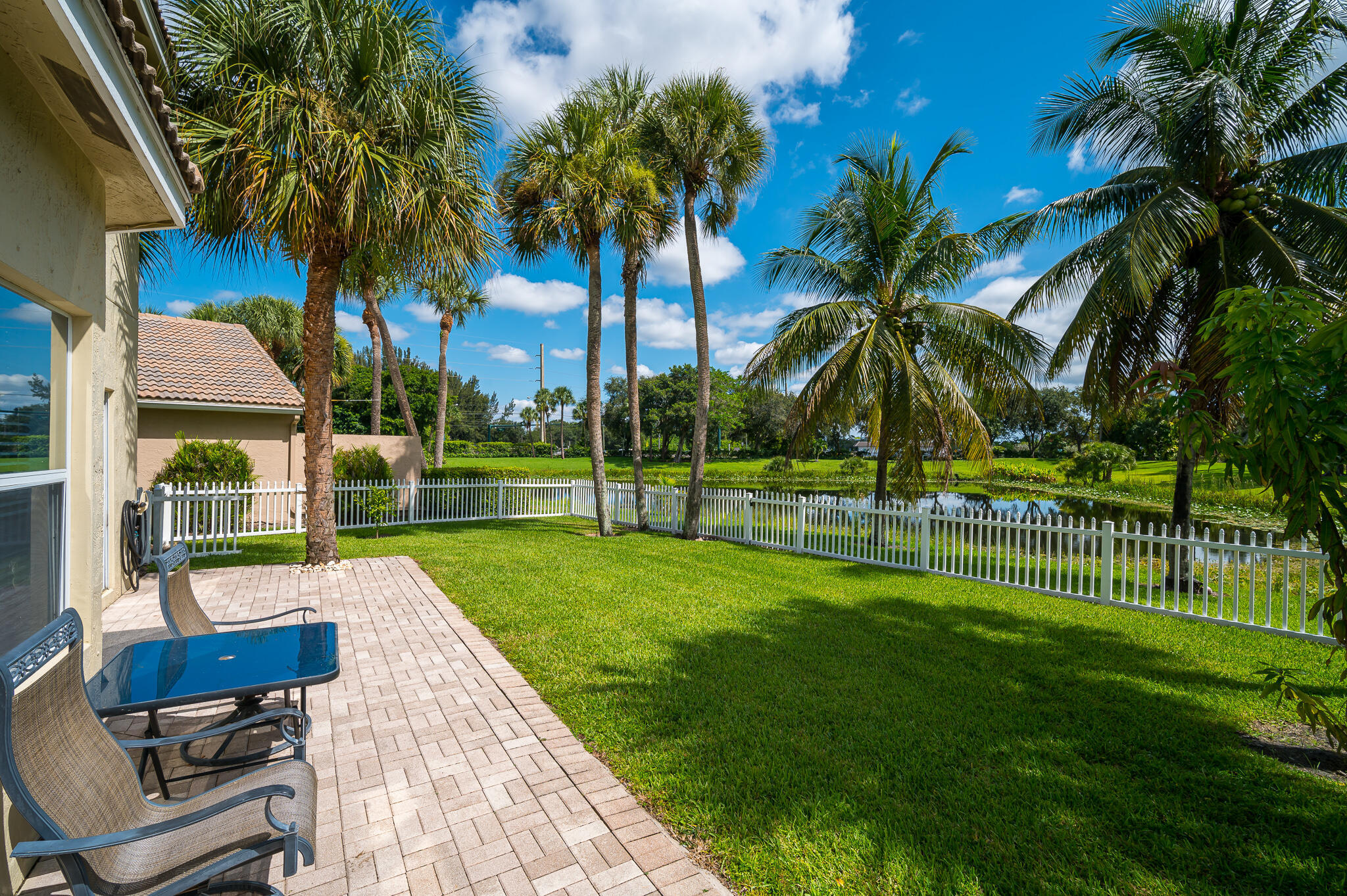 GATEWAY PALMS - Residential