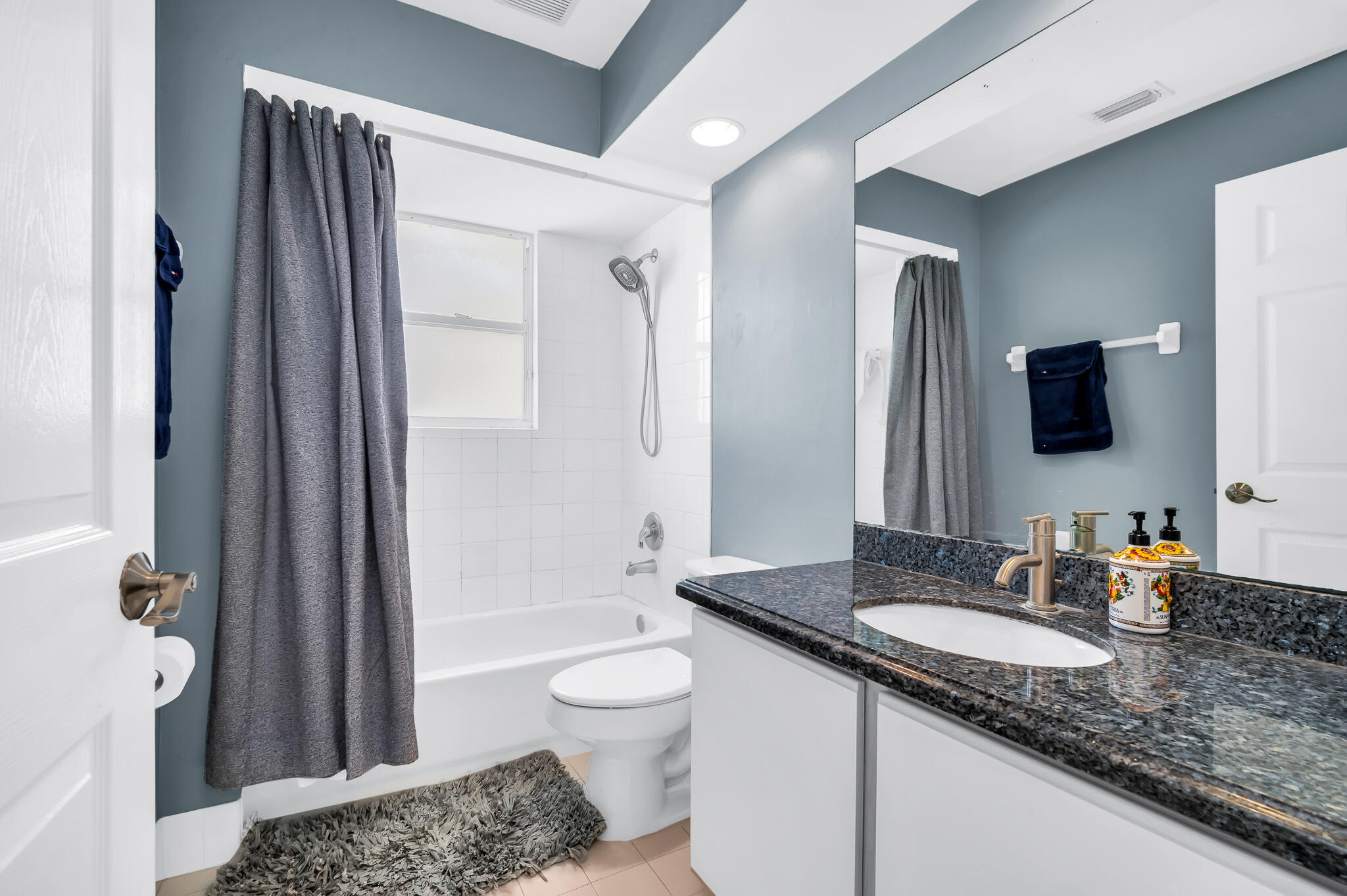 GATEWAY PALMS - Residential