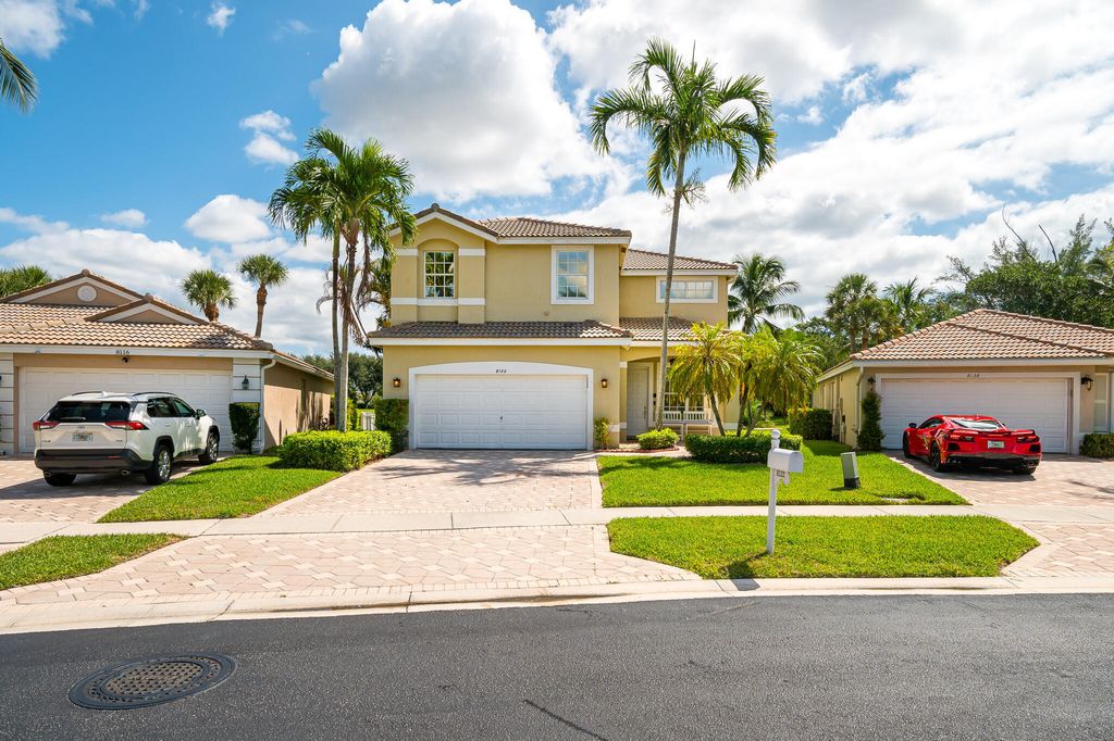 Photo of 8122 Palm Gate Drive, Boynton Beach, FL 33436 (MLS # B26008207)