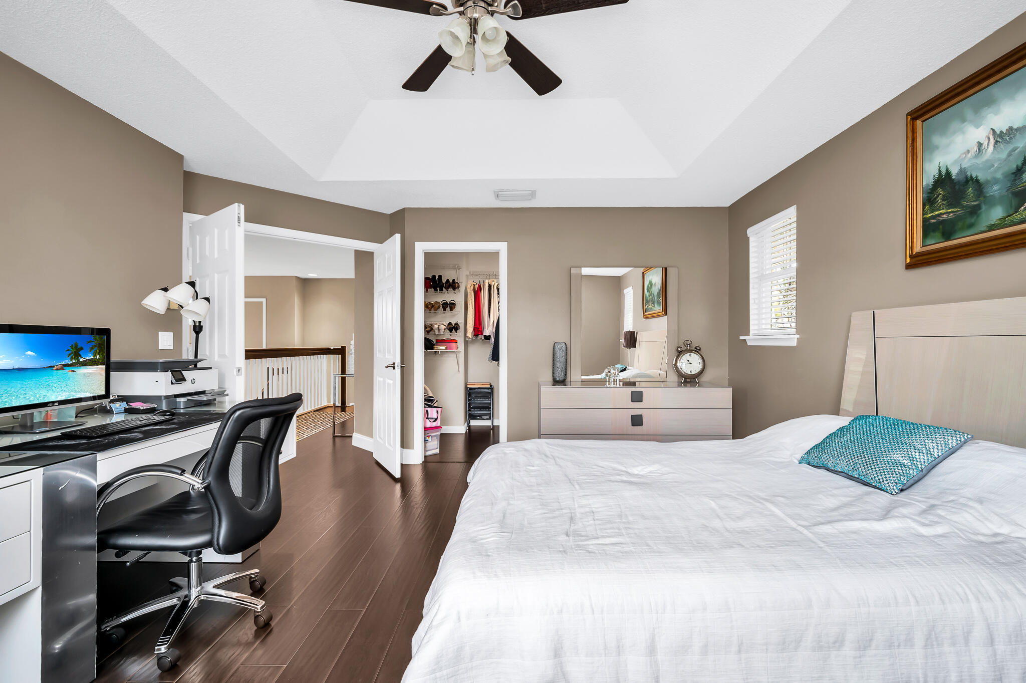 GATEWAY PALMS - Residential