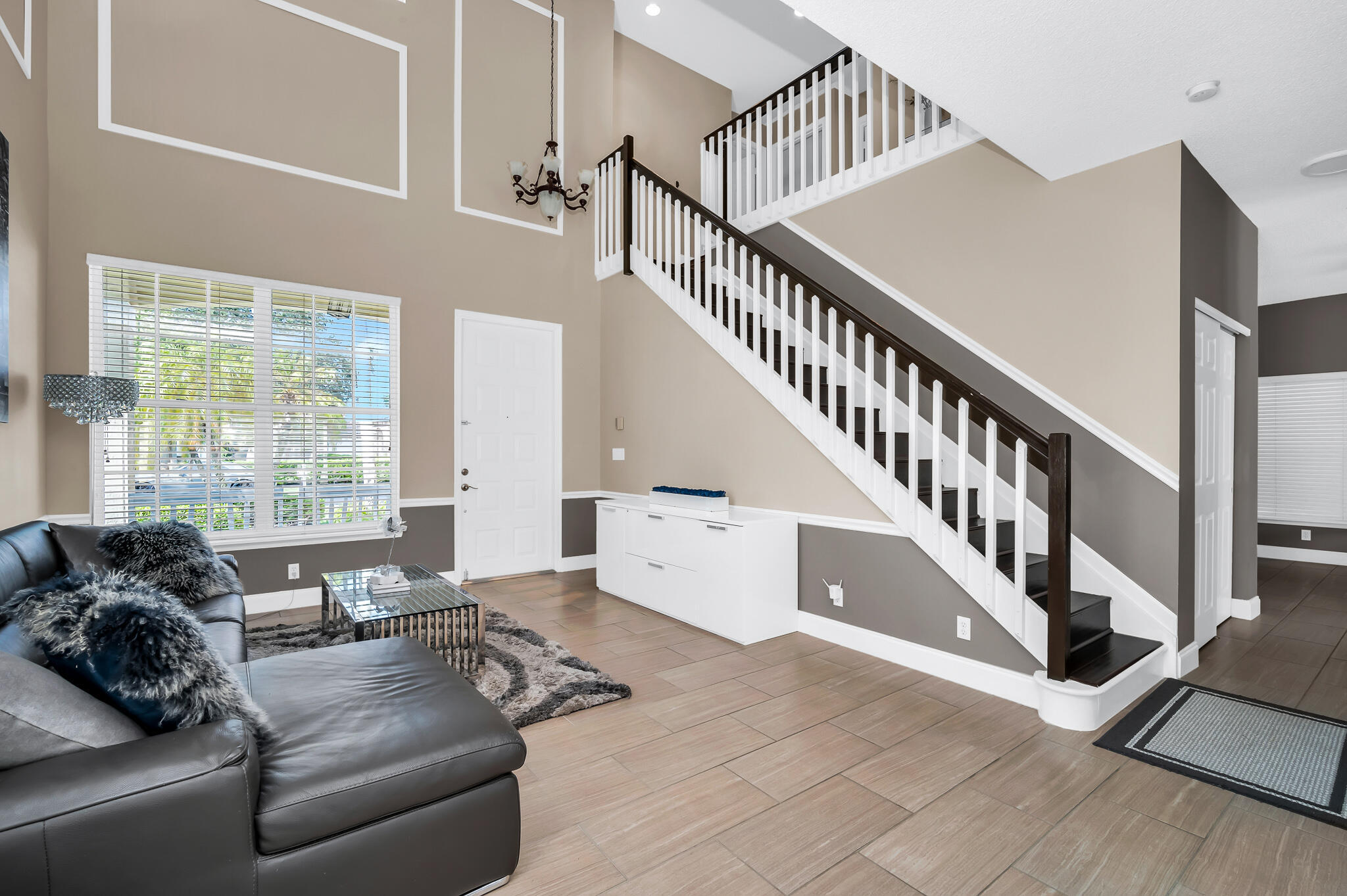 GATEWAY PALMS - Residential