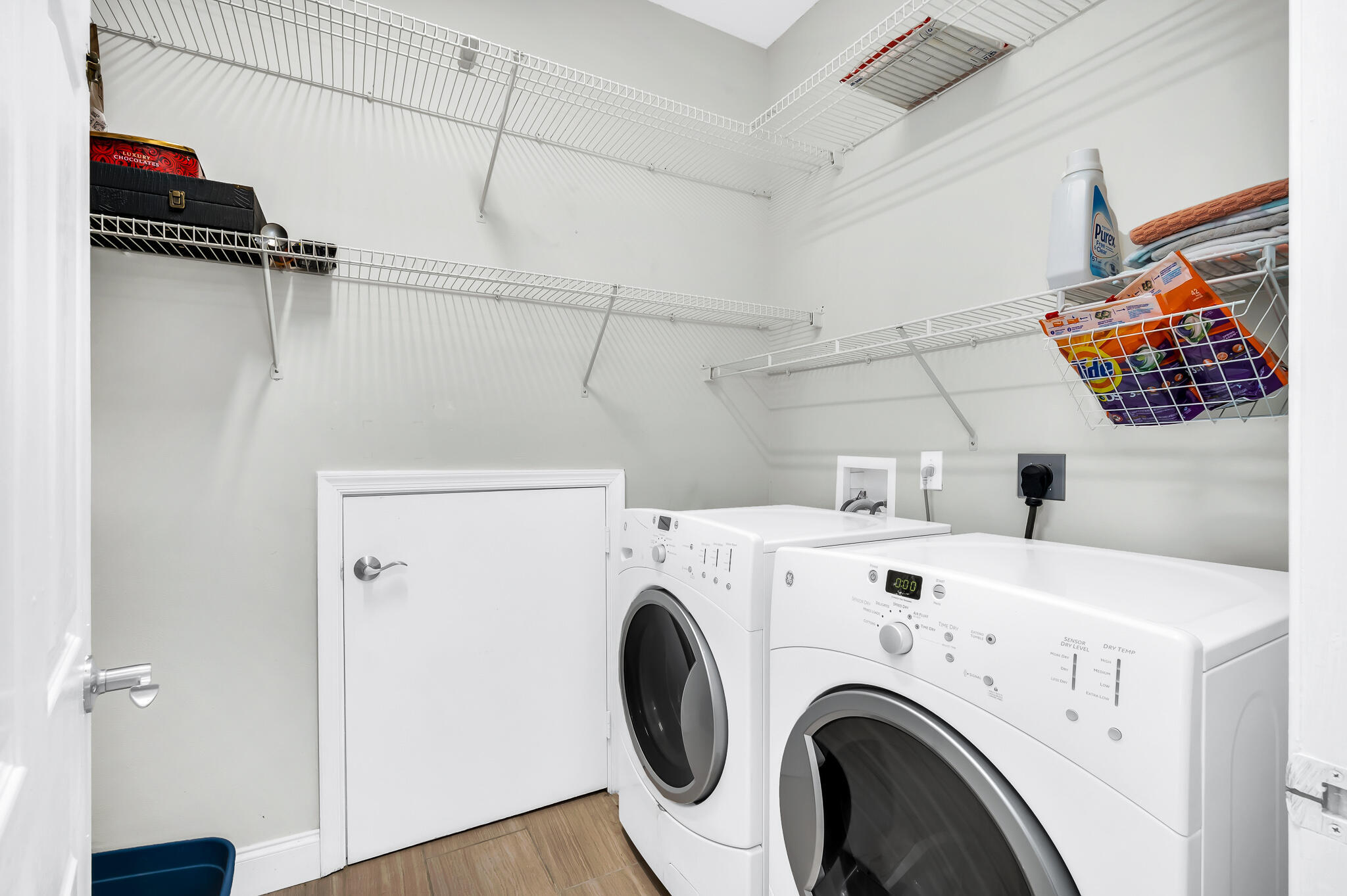 GATEWAY PALMS - Residential