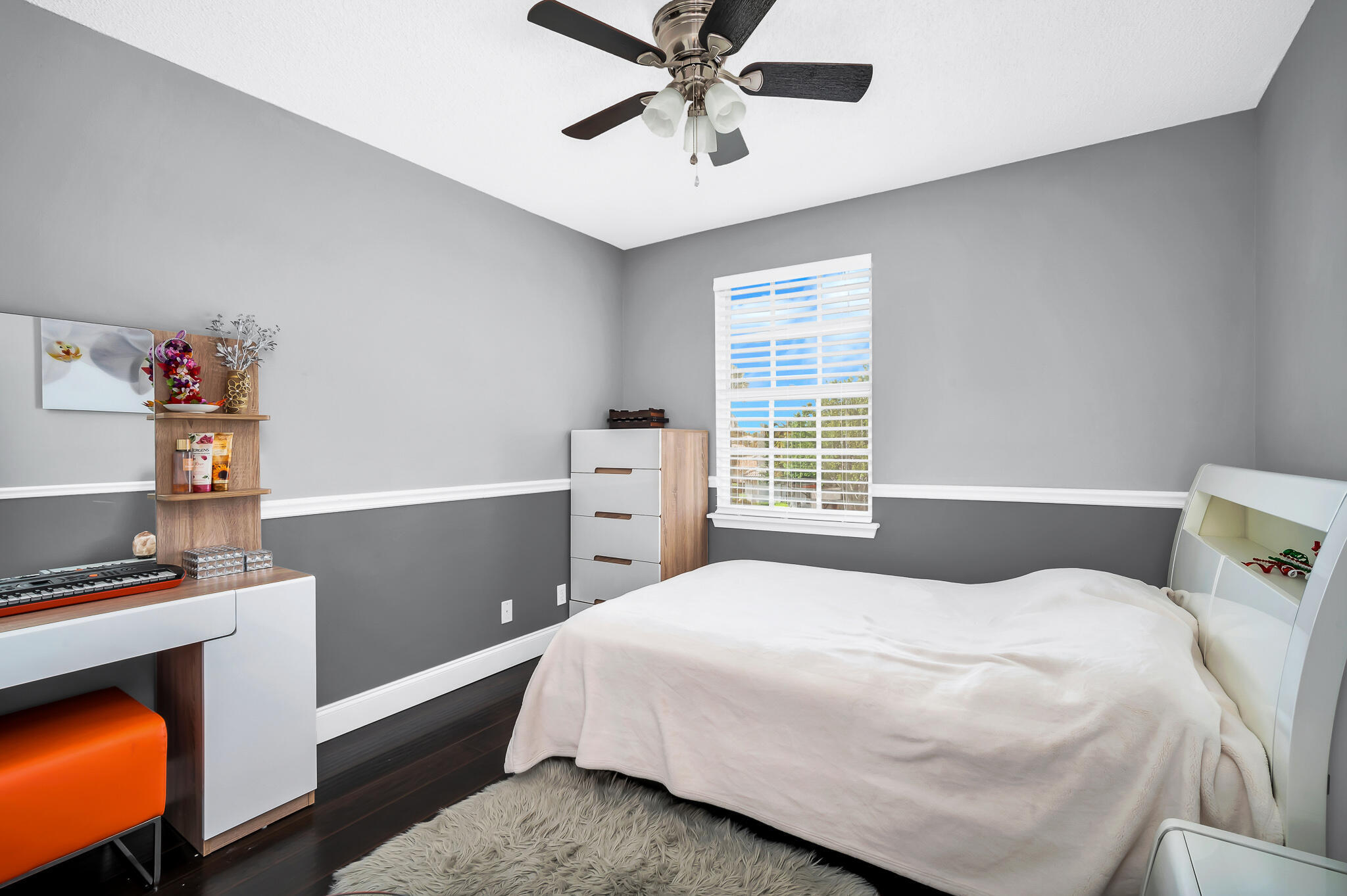 GATEWAY PALMS - Residential