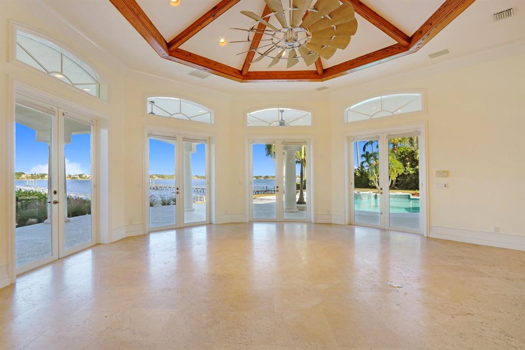 RIVERSIDE - Residential